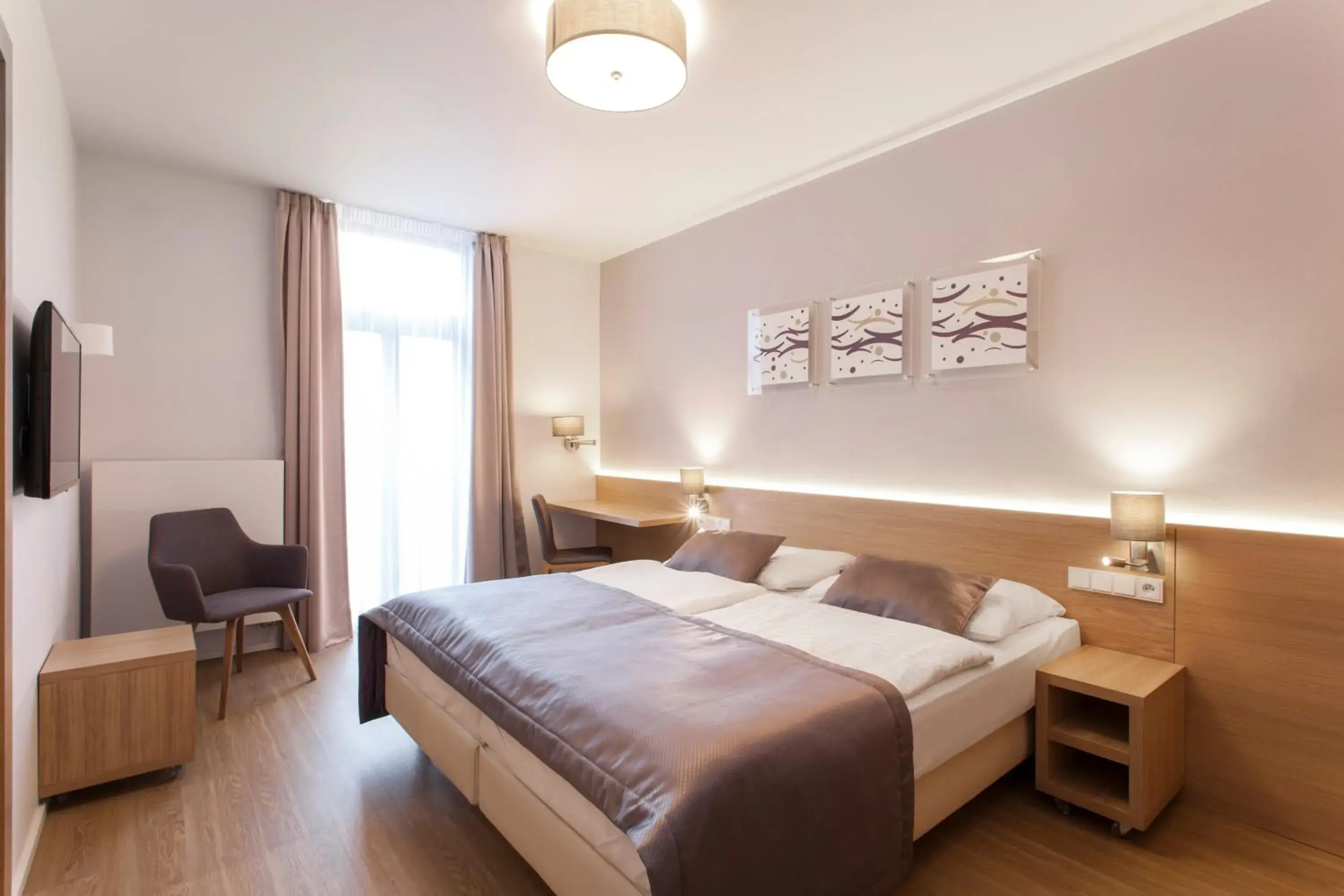 Bed in Hotel Carol Bed in Hotel Carol