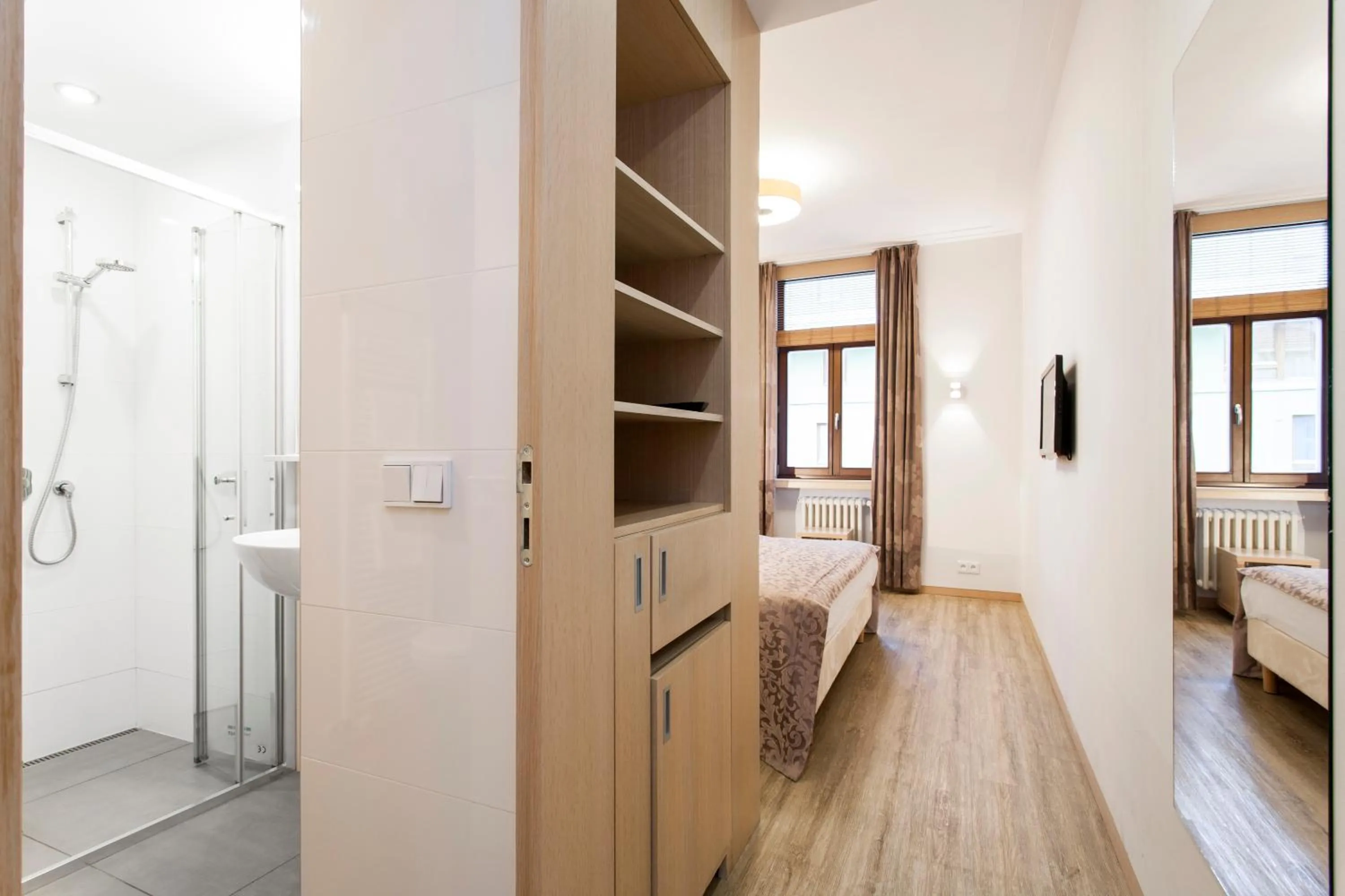 Bedroom, Bed in Hotel Carol