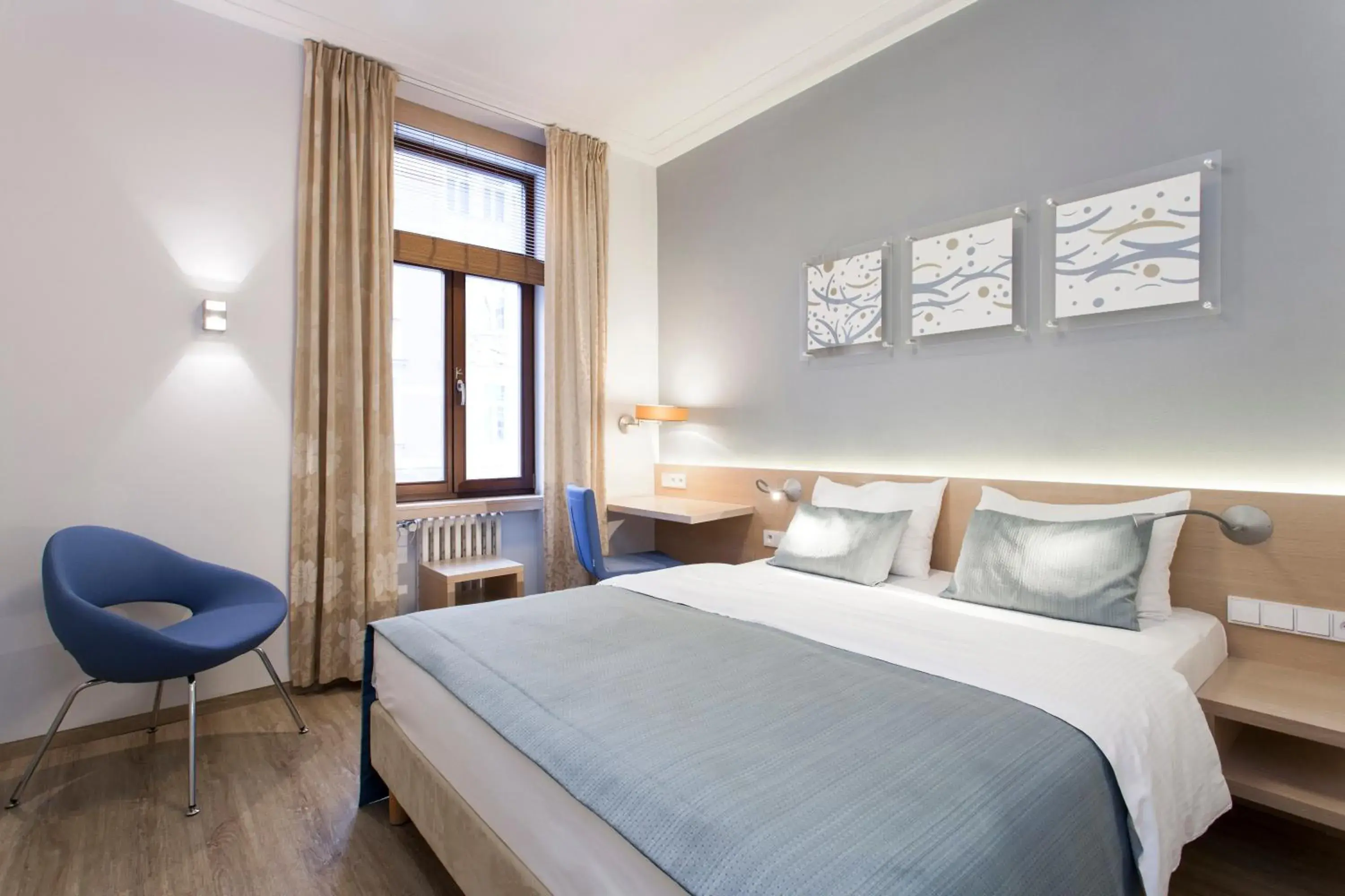 Superior Double or Twin Room in Hotel Carol Superior Double or Twin Room in Hotel Carol