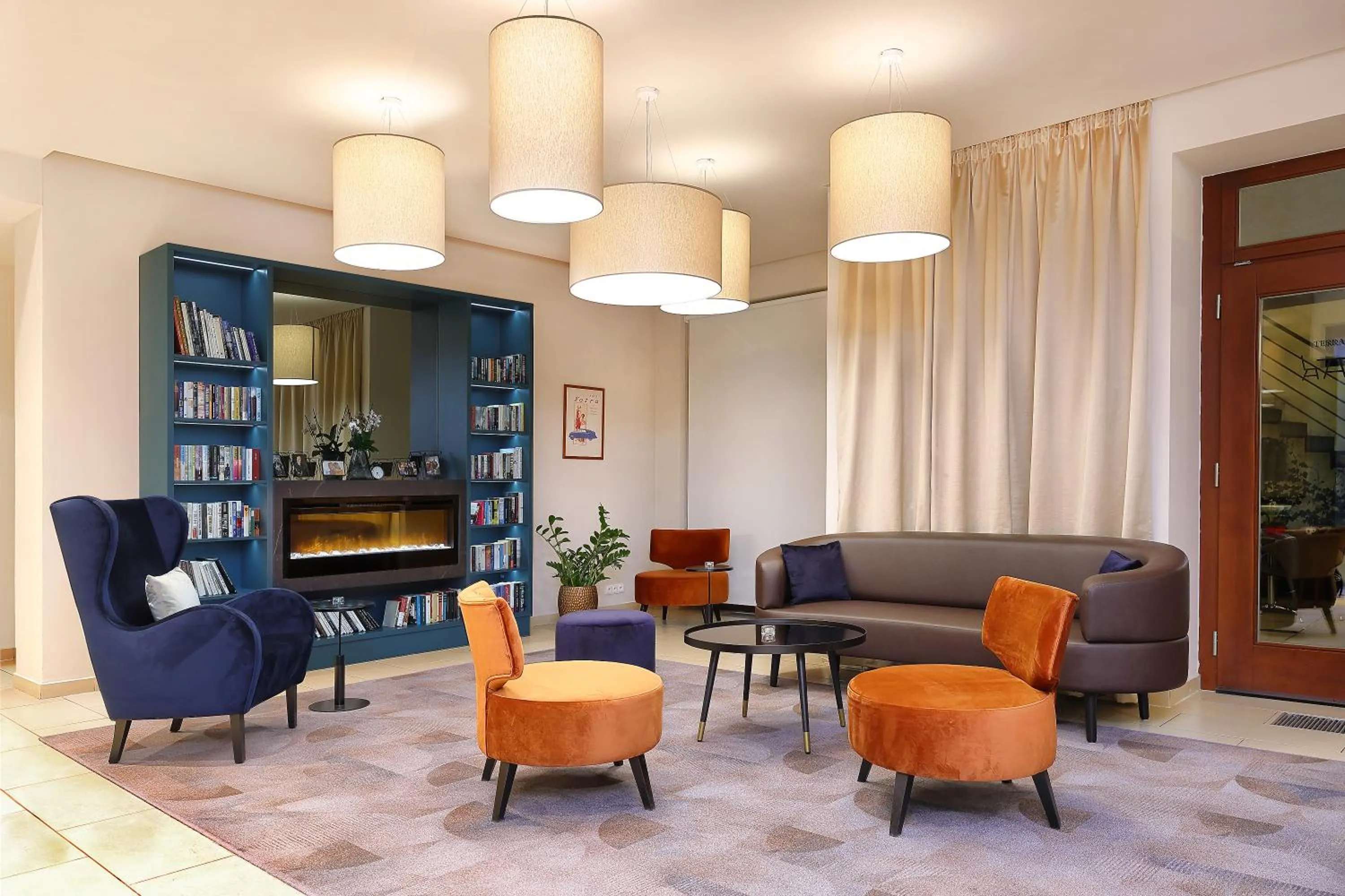 Communal lounge/ TV room in Hotel Carol