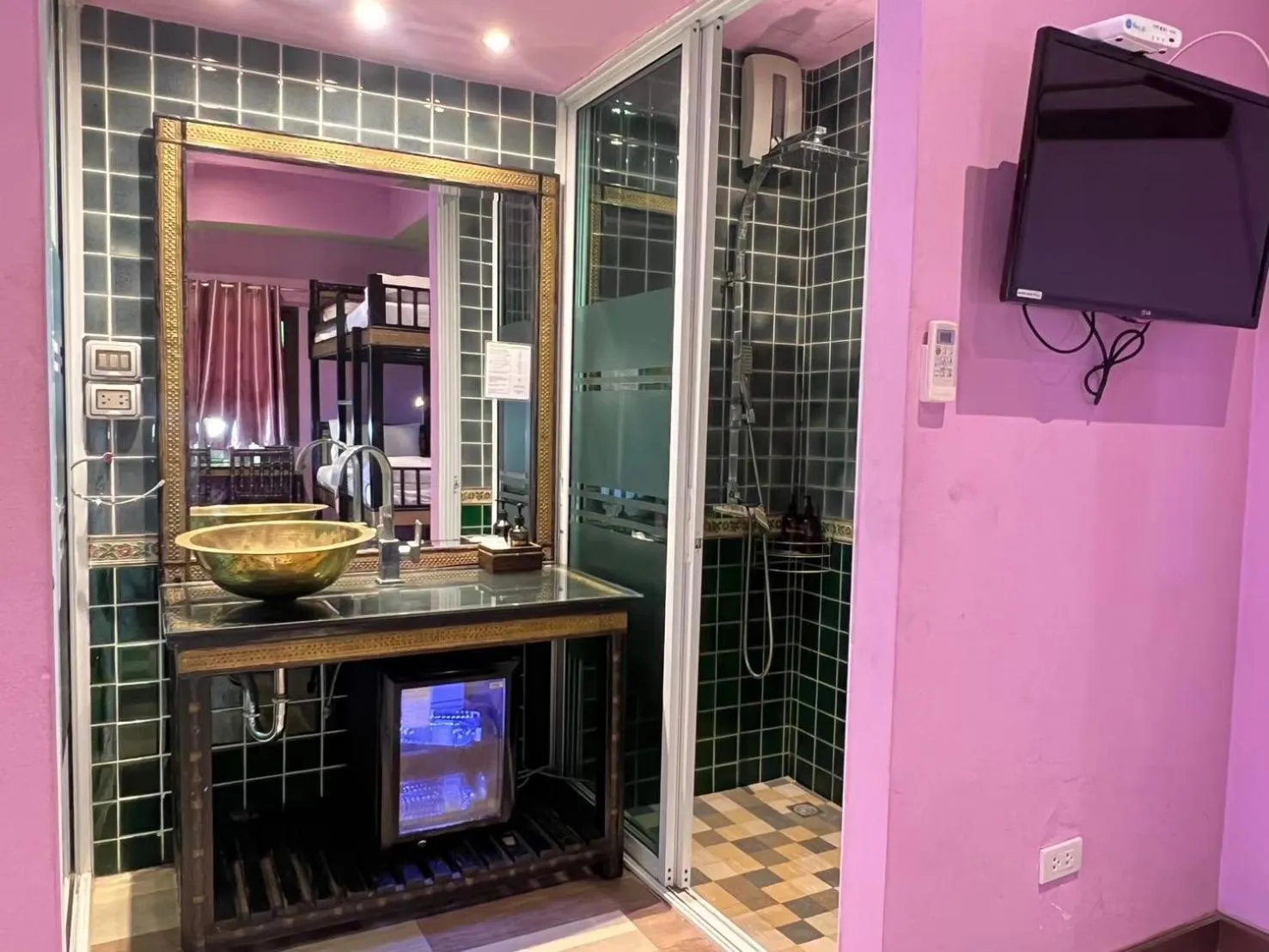 Changpuak Boutique House