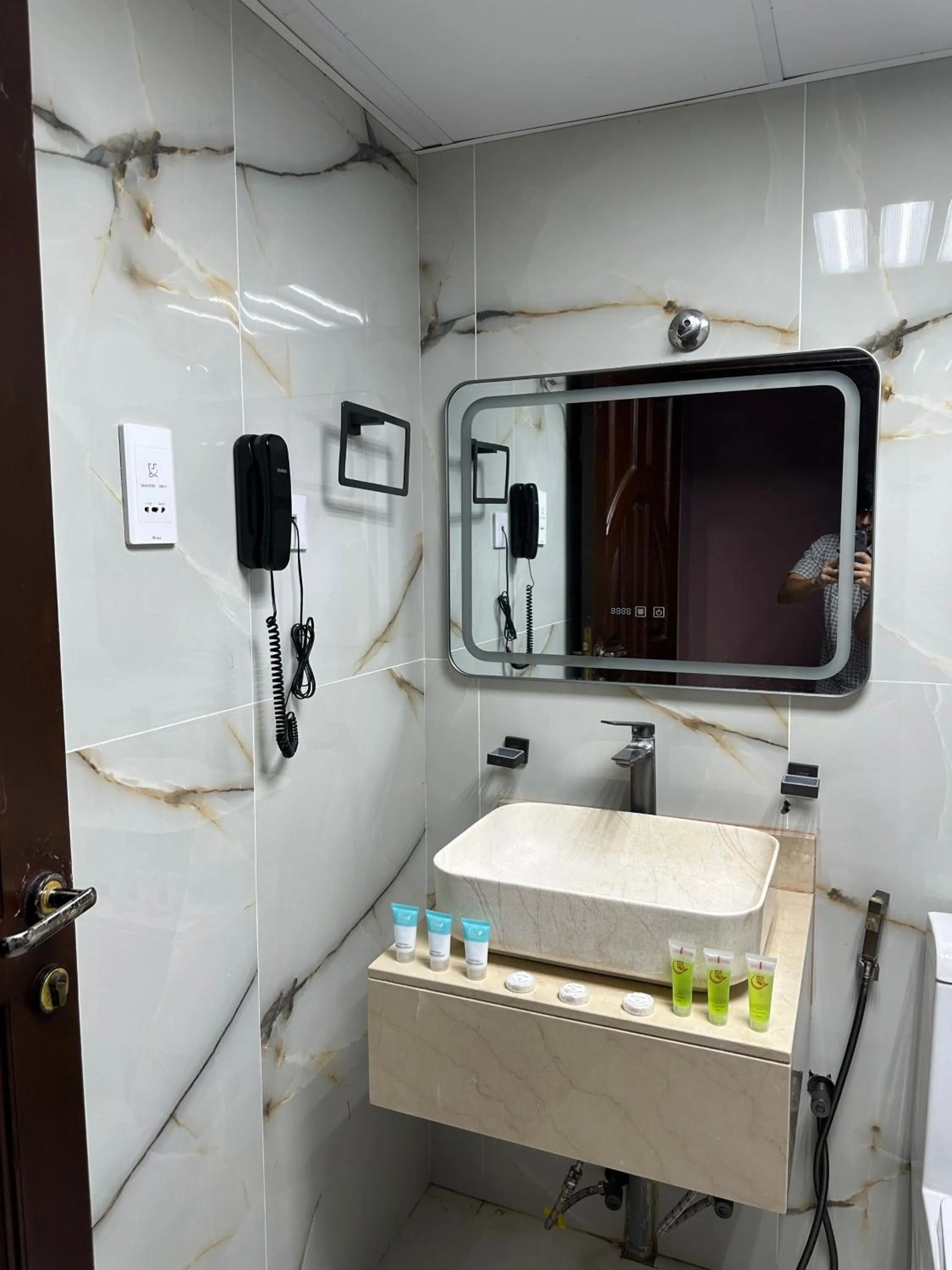 Bathroom in Aygro Hotel