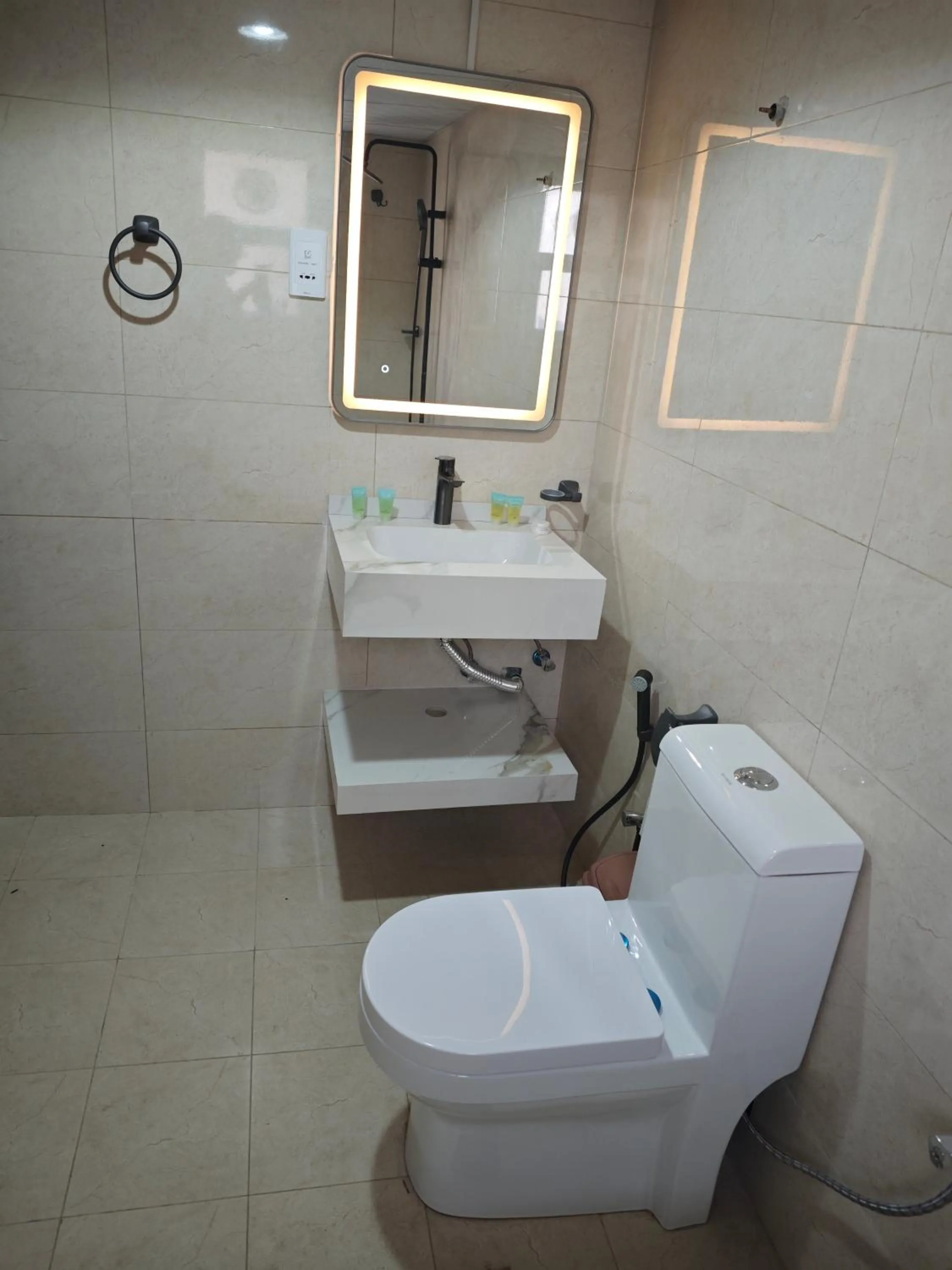 Toilet in Aygro Hotel