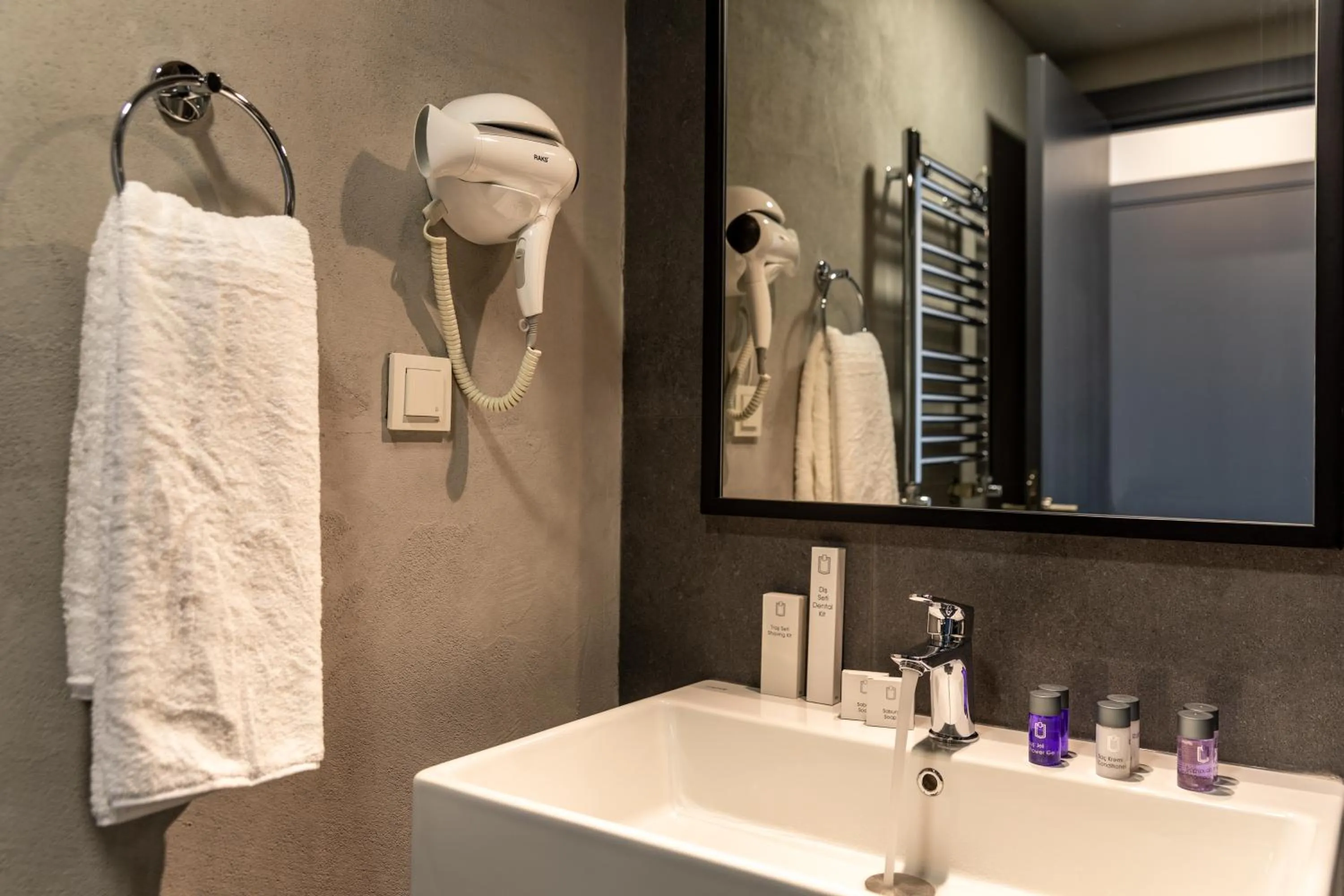 Bathroom in Green Parrot Hotel Istanbul