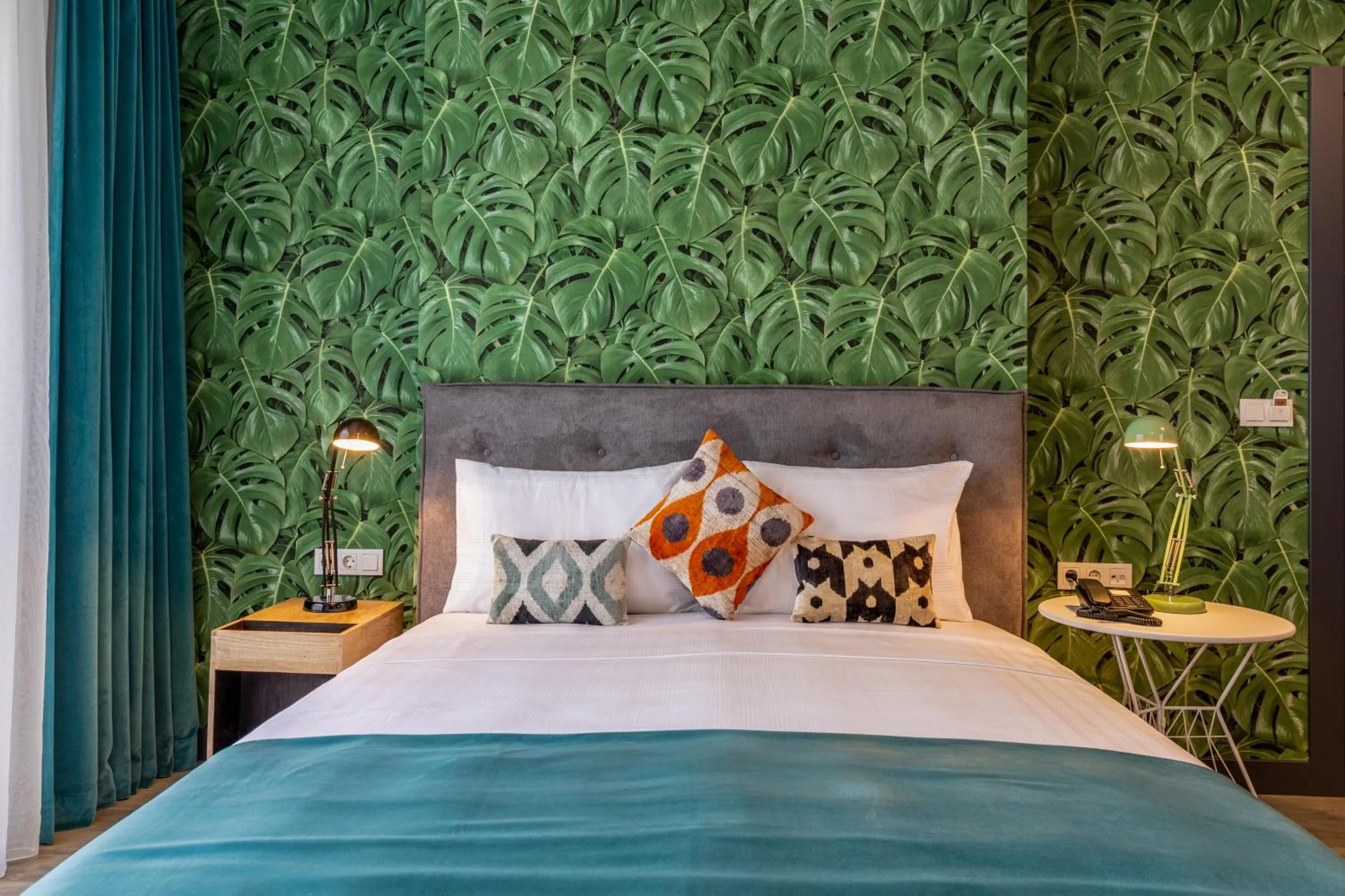 Bed in Green Parrot Hotel Istanbul