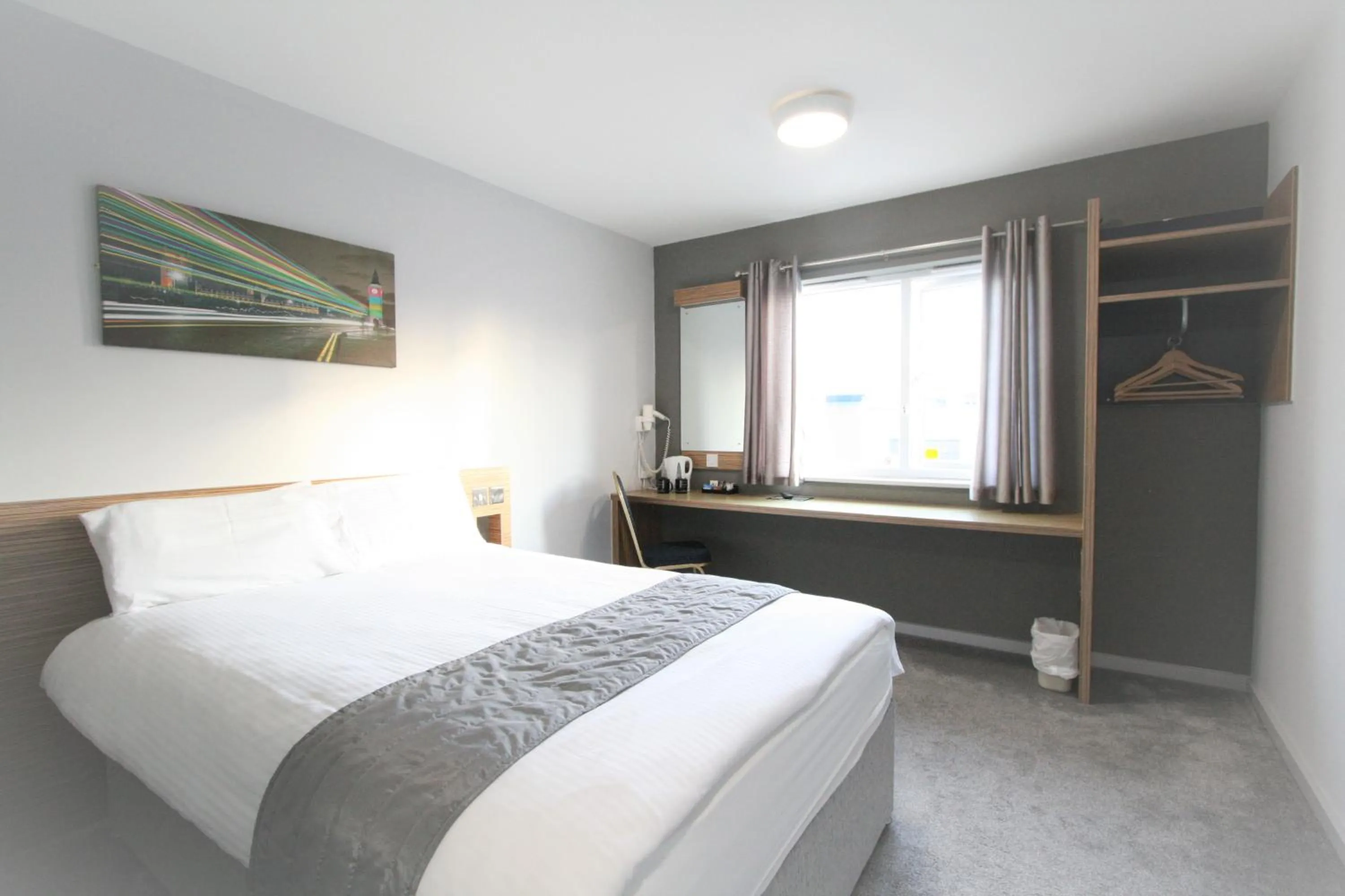 Photo of the whole room in Citilodge Wakefield Hotel by Roomsbooked