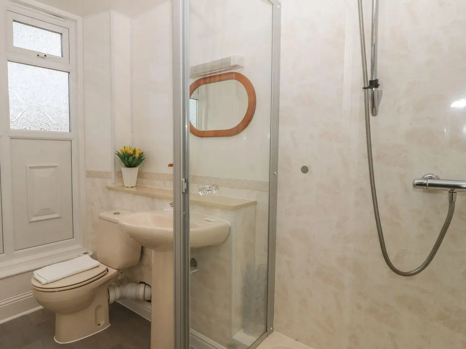 Twin Room - single occupancy in Bryn Noddfa Twin Room - single occupancy in Bryn Noddfa