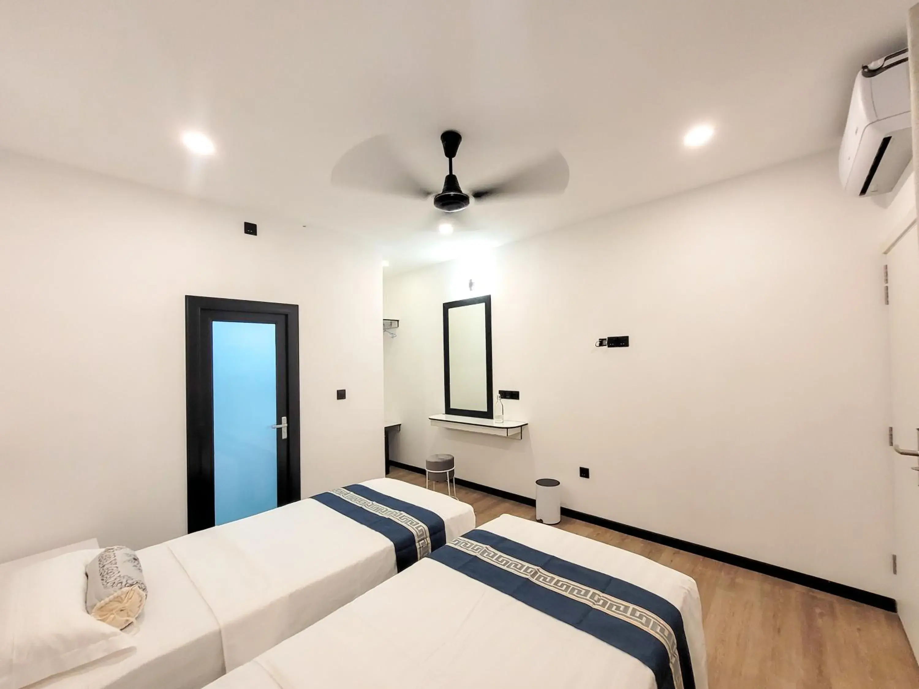 Bedroom, Bed in Belvedere Thoddoo Bedroom, Bed in Belvedere Thoddoo