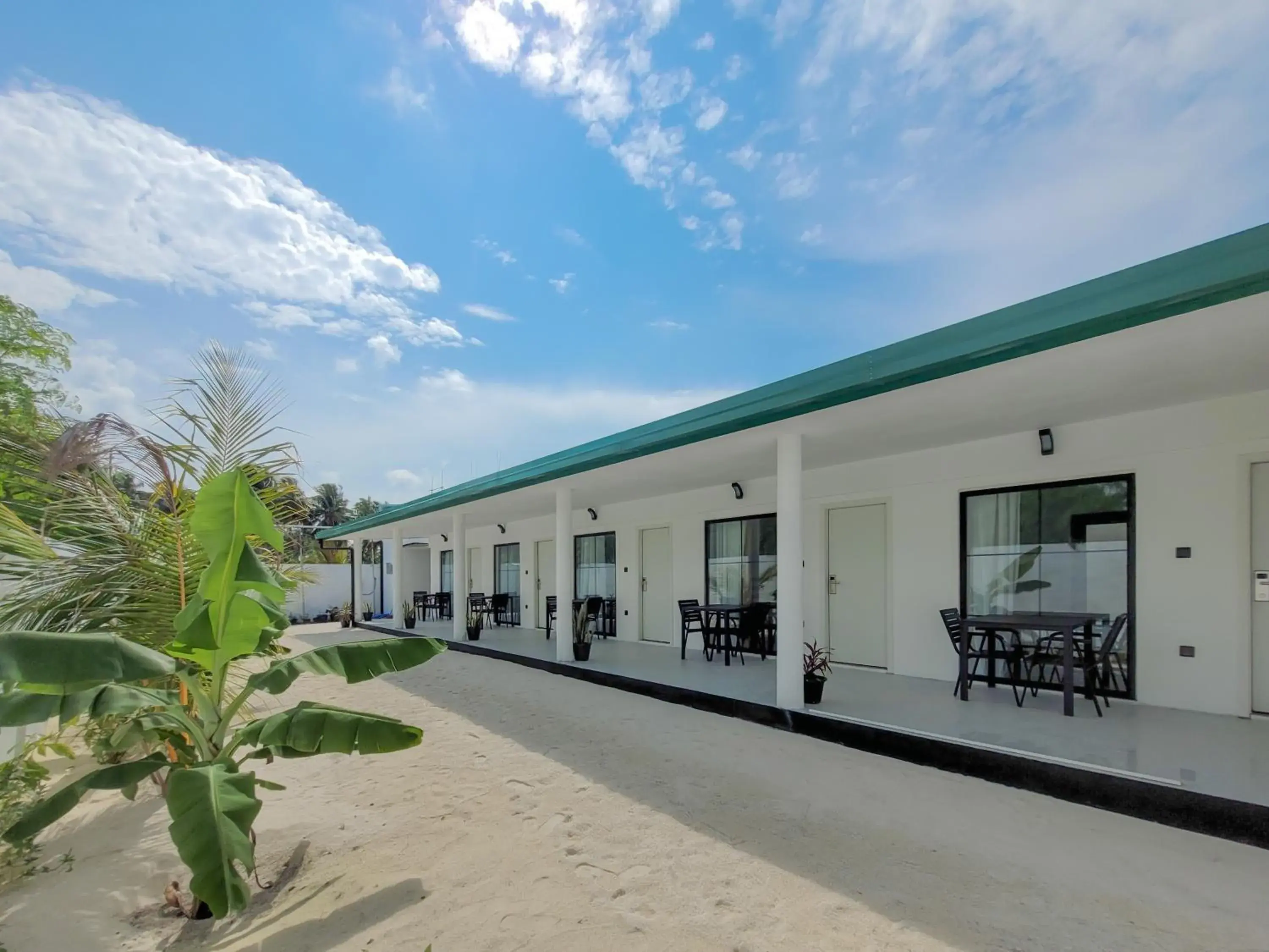 Property building in Belvedere Thoddoo Property building in Belvedere Thoddoo