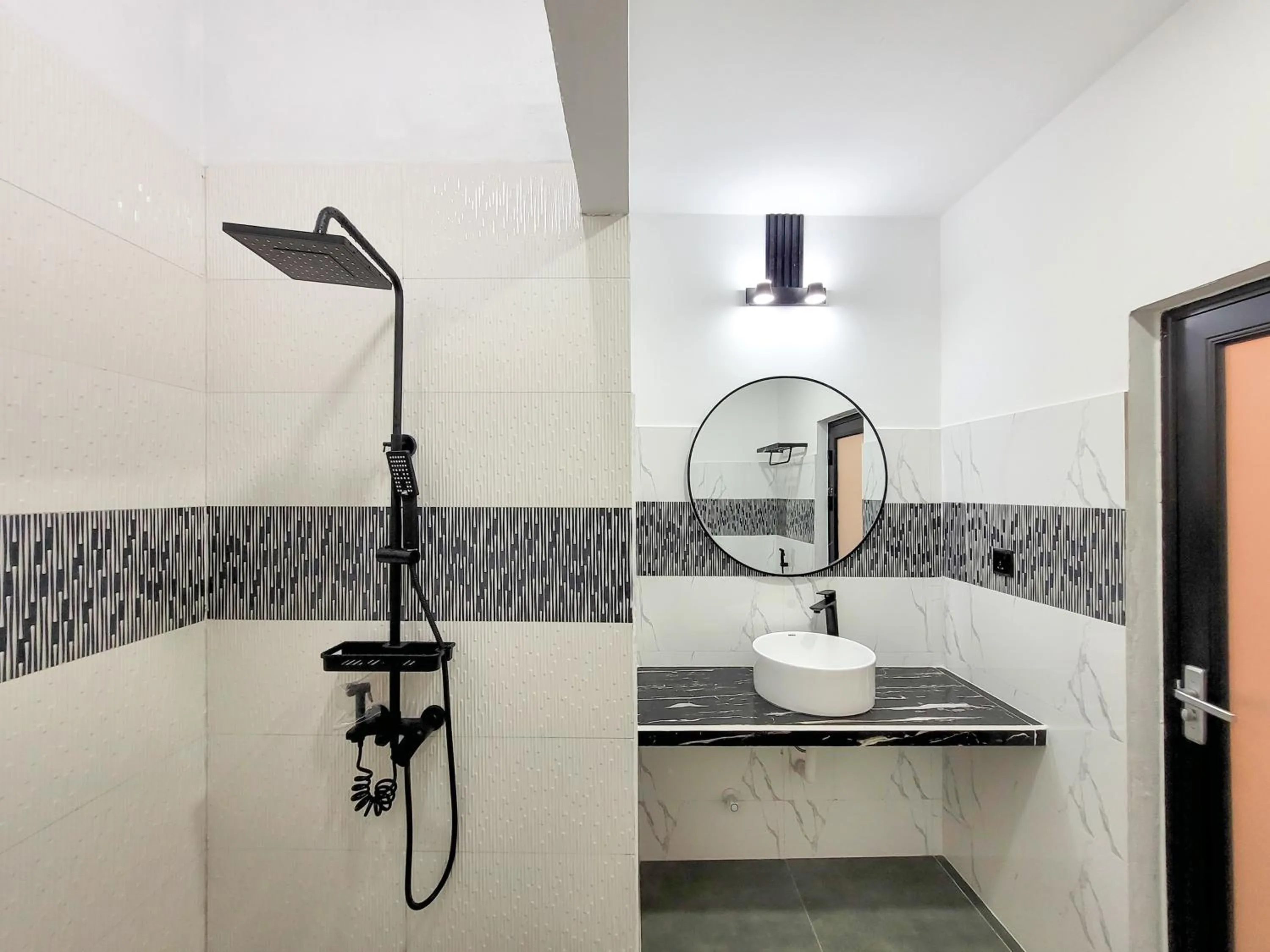 Open Air Bath in Belvedere Thoddoo