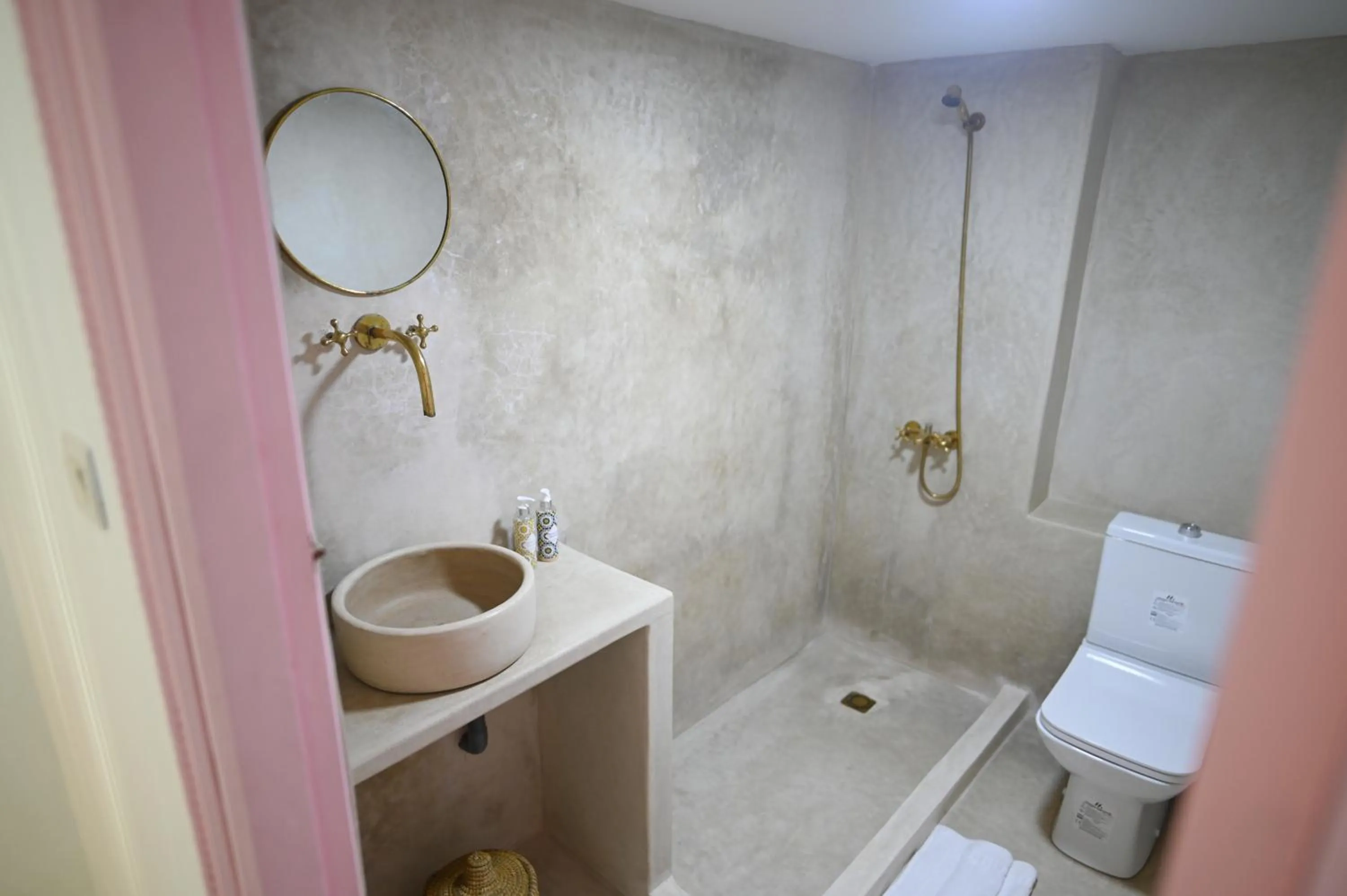 Bathroom in Riad Dar Rabiaa