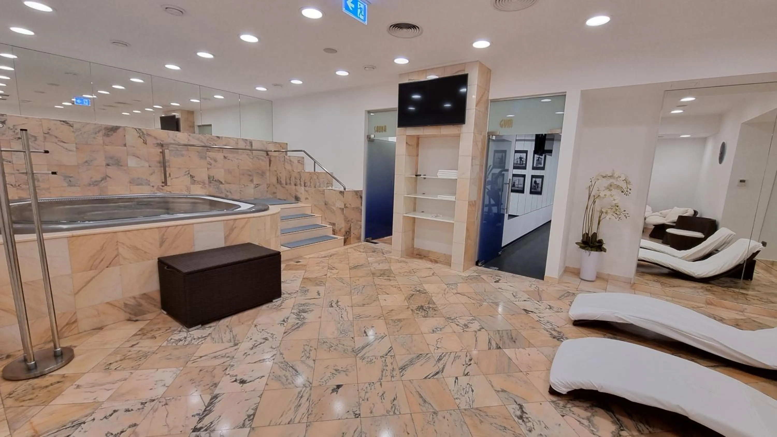 Spa and wellness centre/facilities in Hotel Savoy Prague