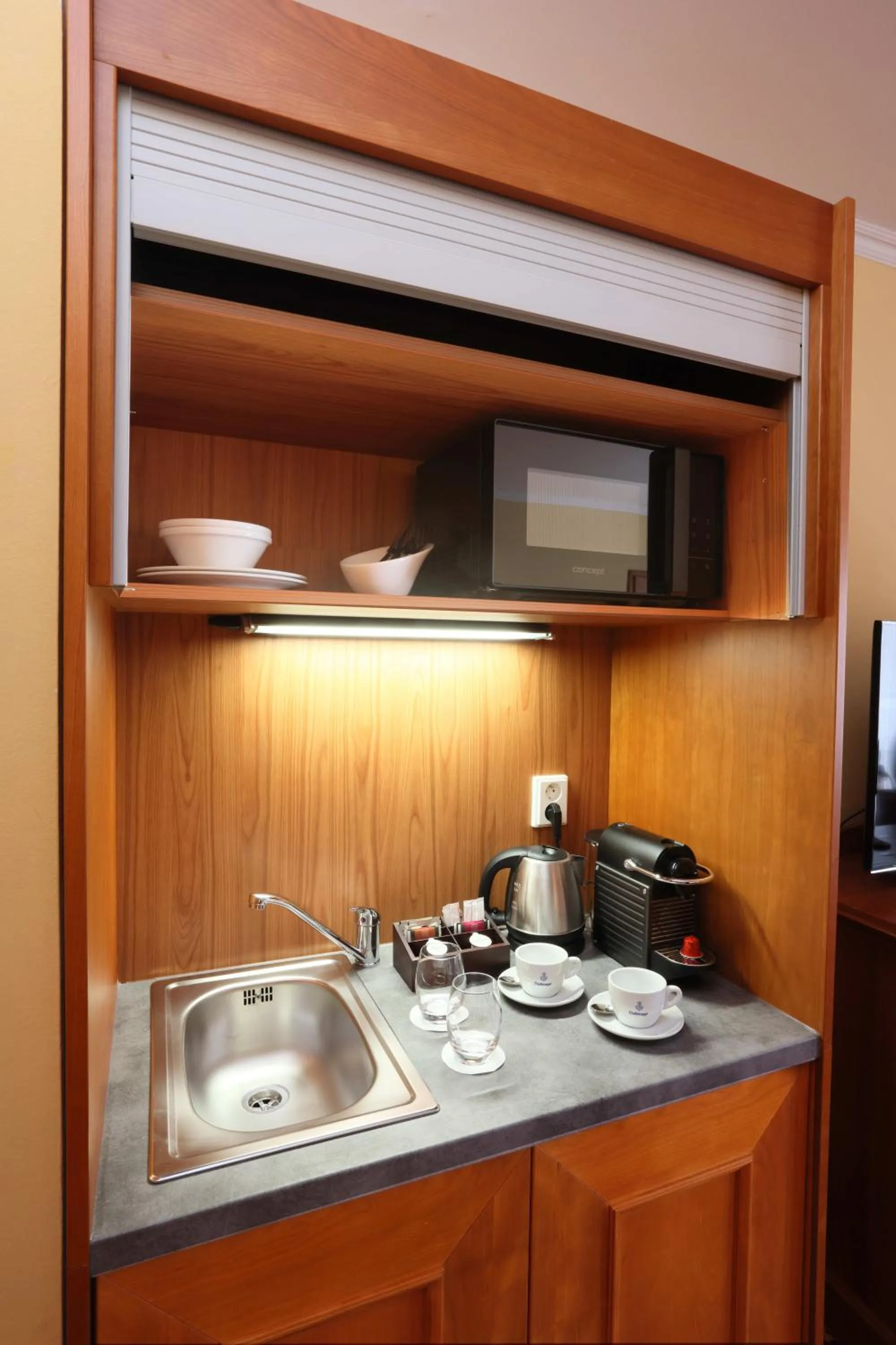 Coffee/tea facilities in Hotel Savoy Prague