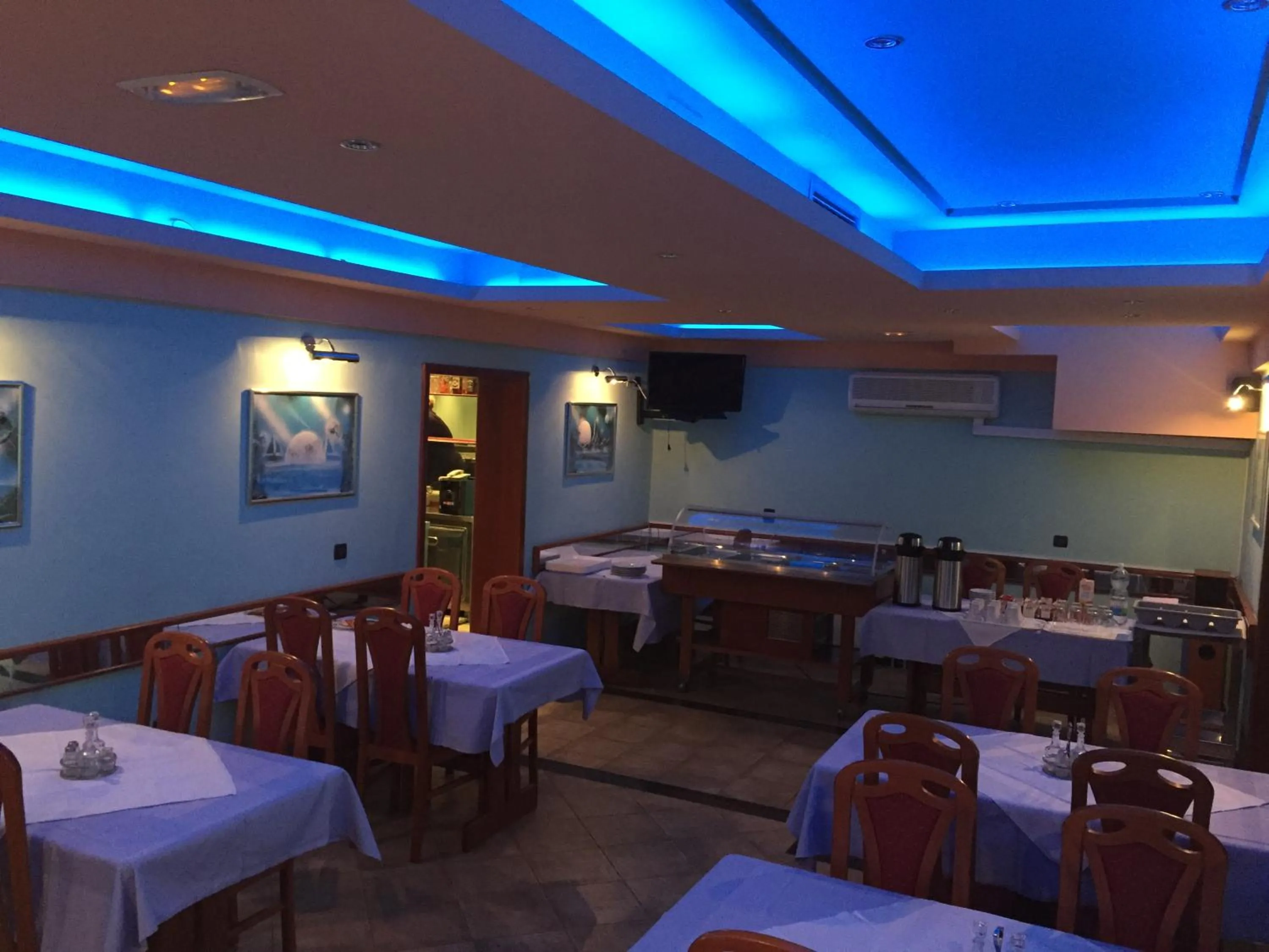 Restaurant/places to eat in Guesthouse Varnica