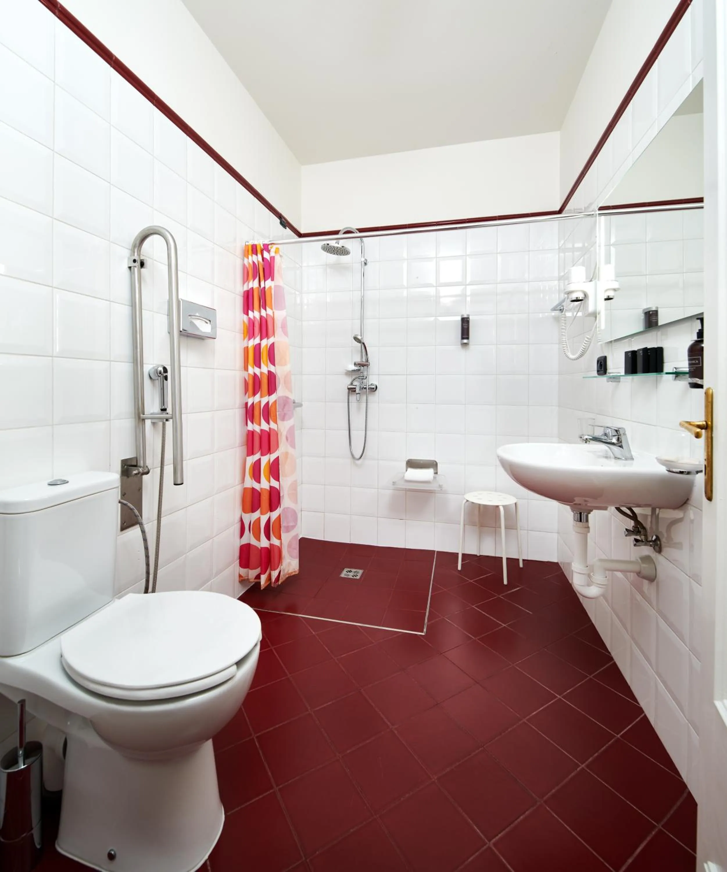 Shower in Hotel Bologna