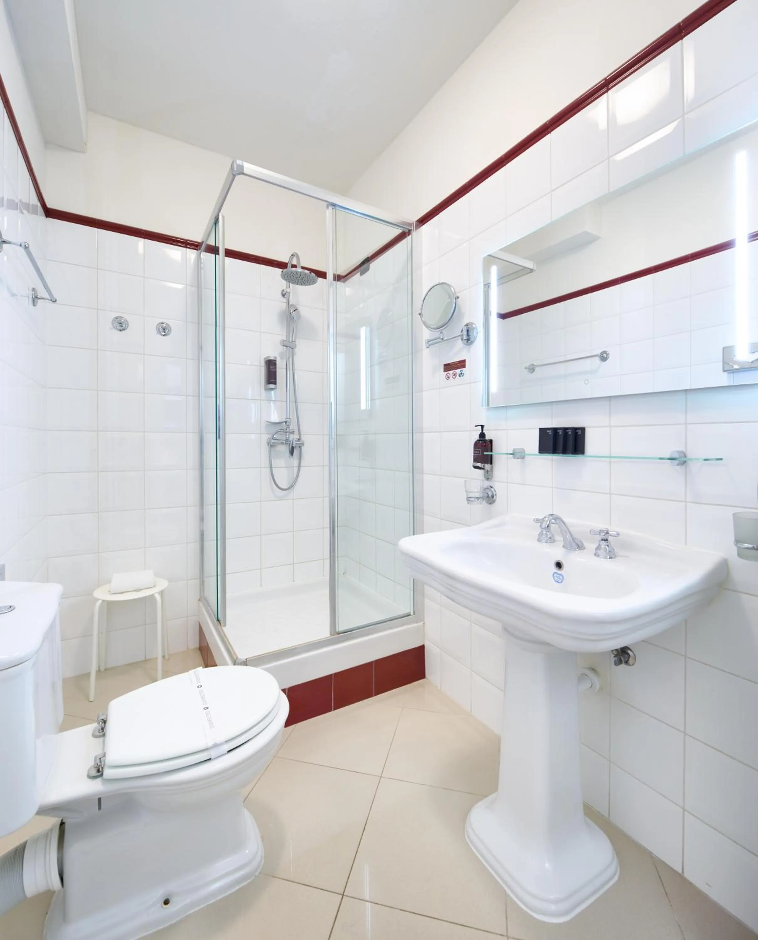 Shower in Hotel Bologna