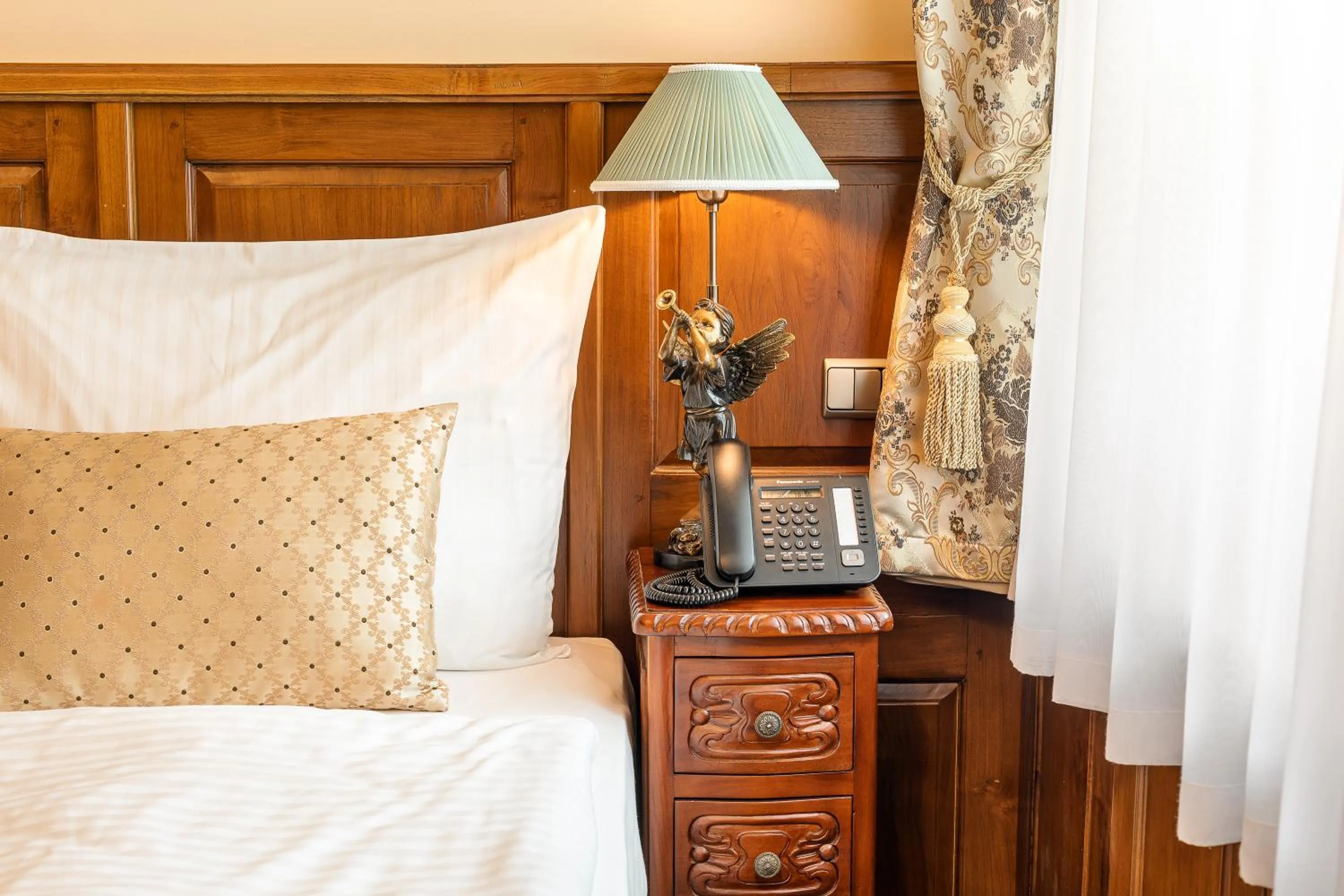 Bed in Iron Gate Hotel & Suites Prague by BHG