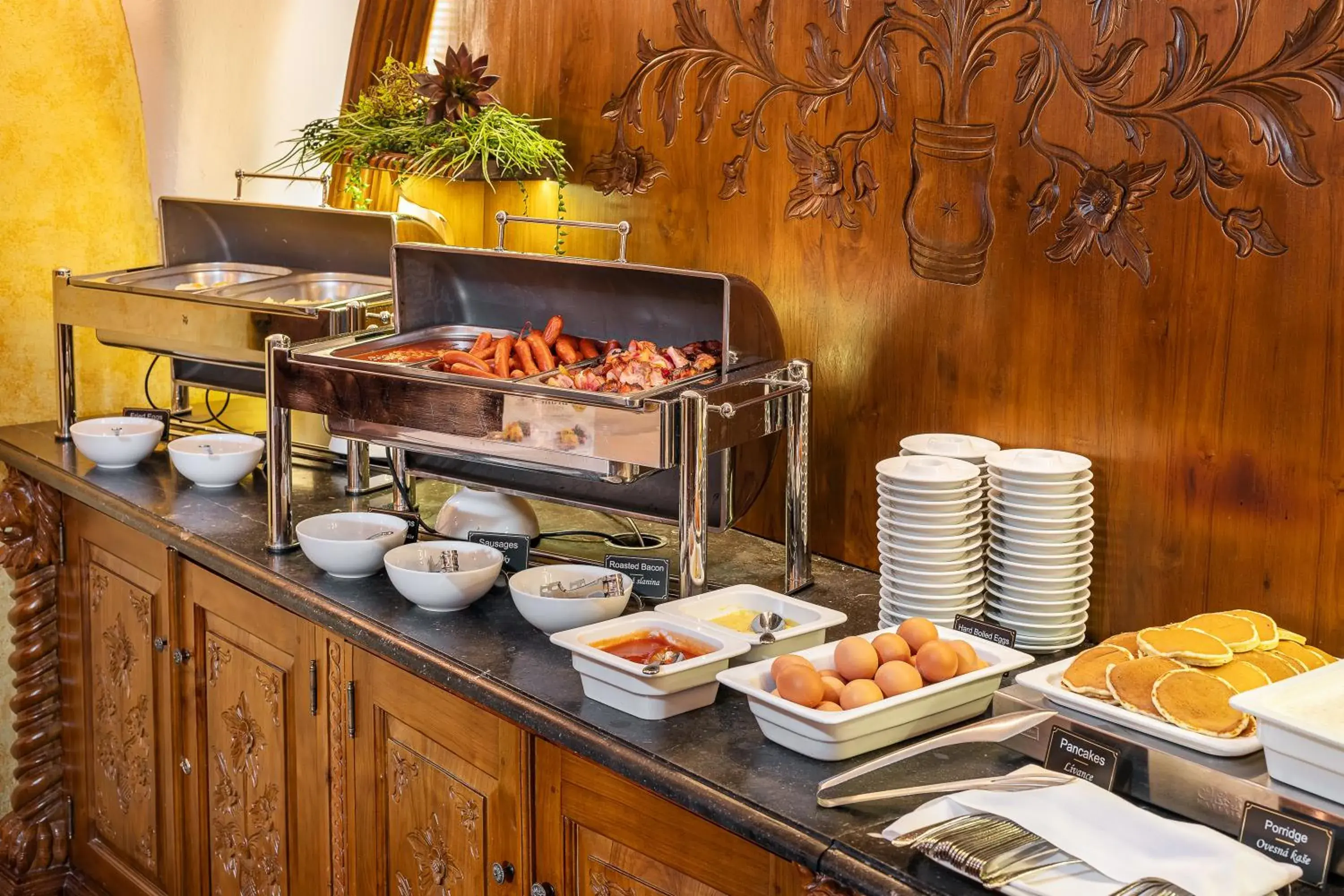 Breakfast in Iron Gate Hotel & Suites Prague by BHG Breakfast in Iron Gate Hotel & Suites Prague by BHG