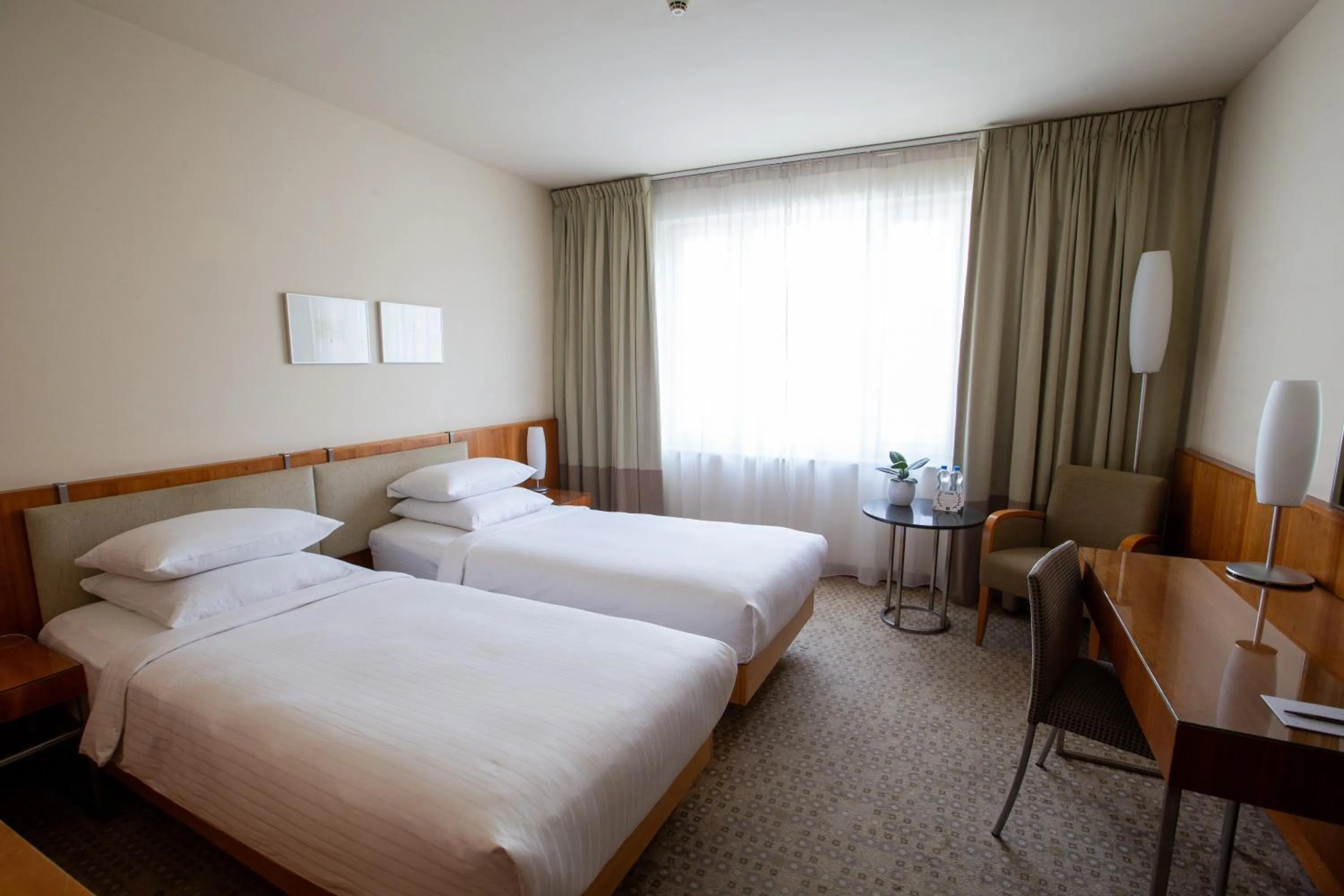 Bedroom, Bed in K+K Hotel Central