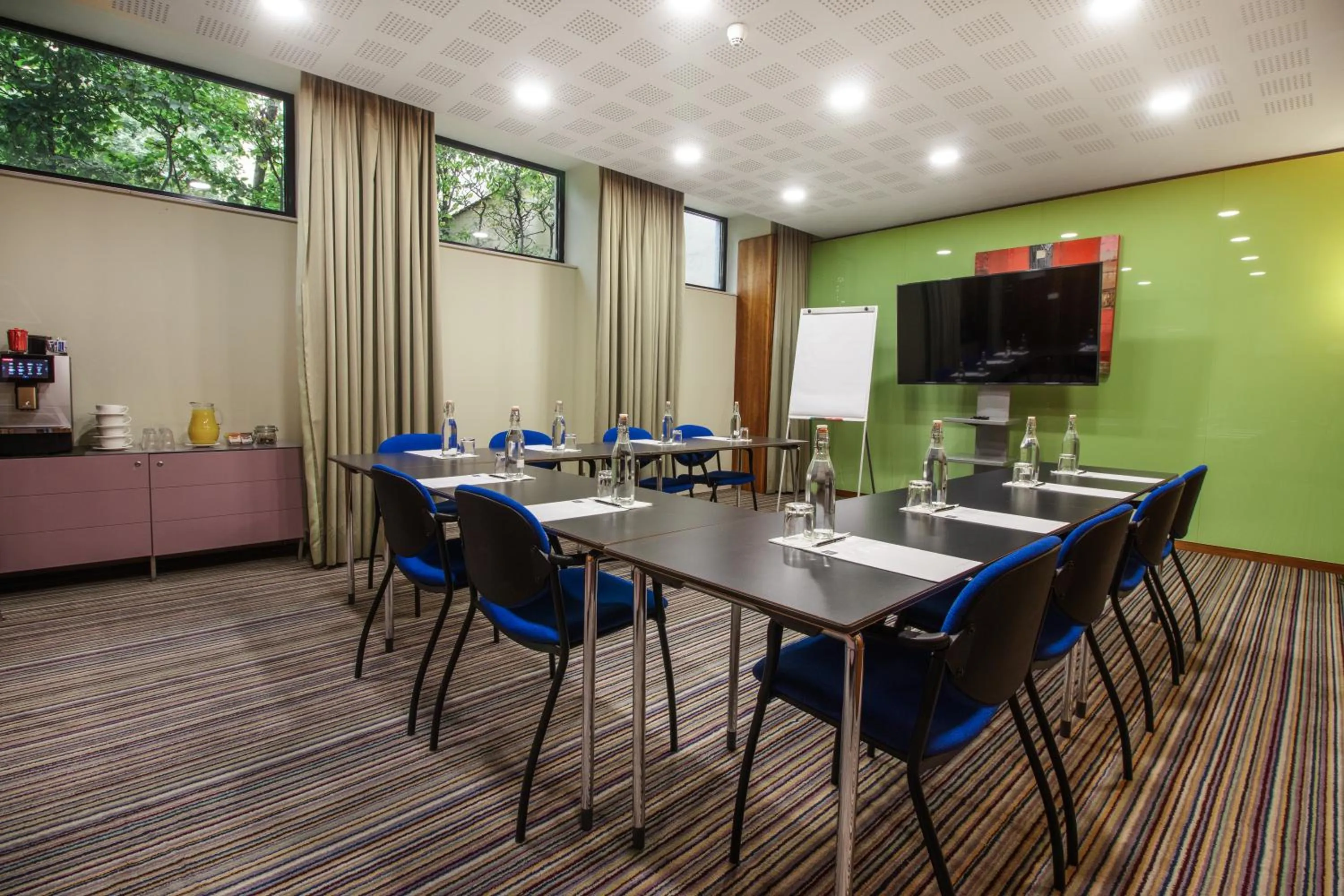 Meeting/conference room in K+K Hotel Central