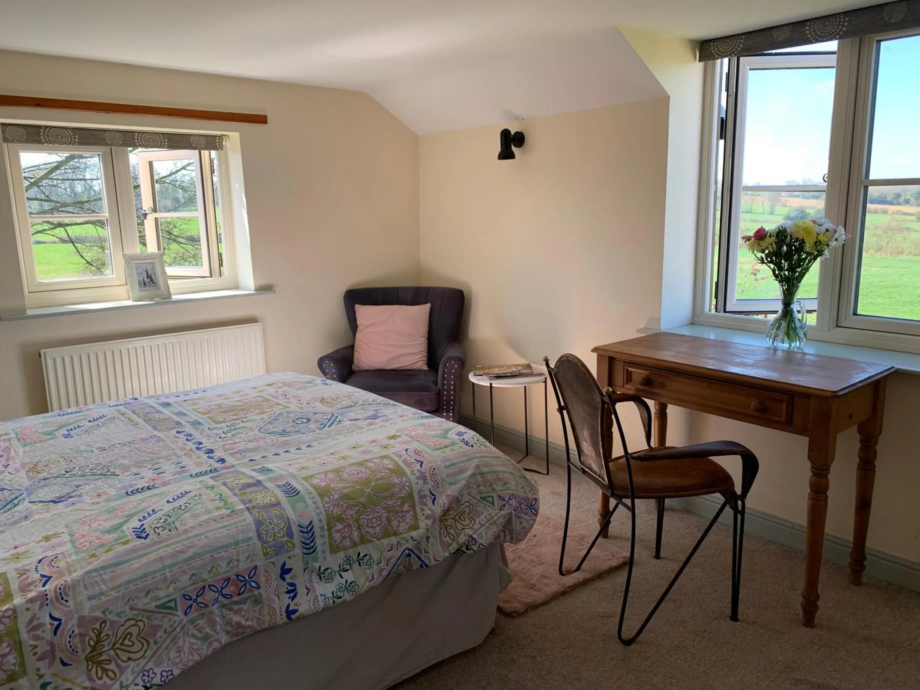 Natural landscape, Bed in Farmhouse studio near Shrewsbury