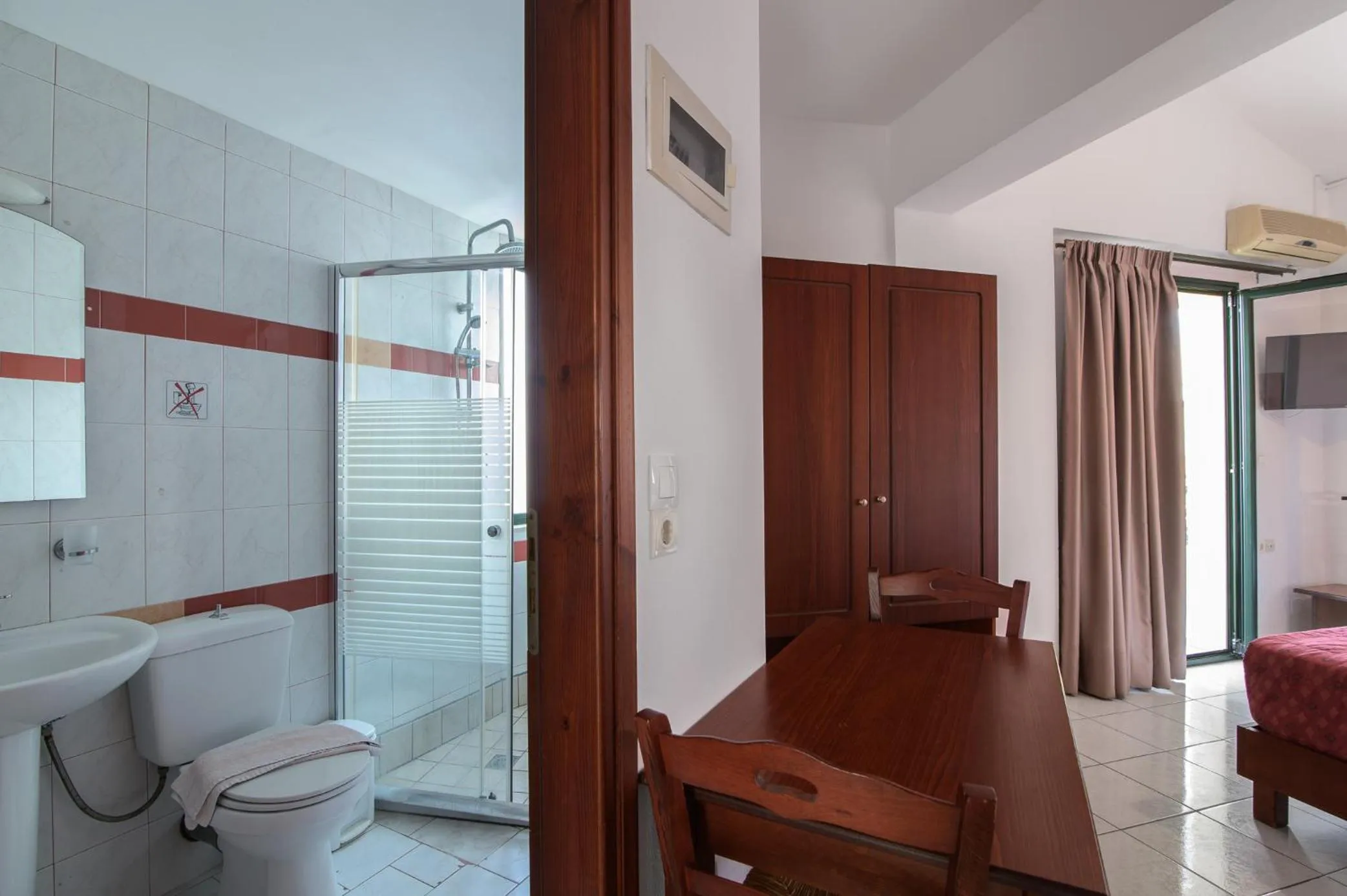 Bathroom in Ariadni Palace Apartments