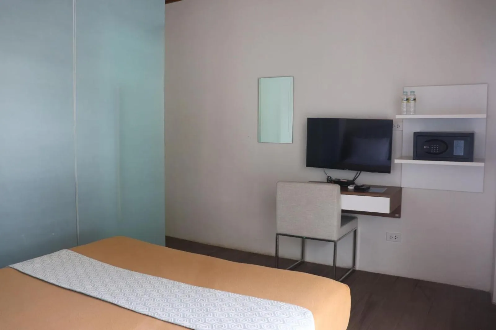 Bed in Destino Beach Resort and Hotel