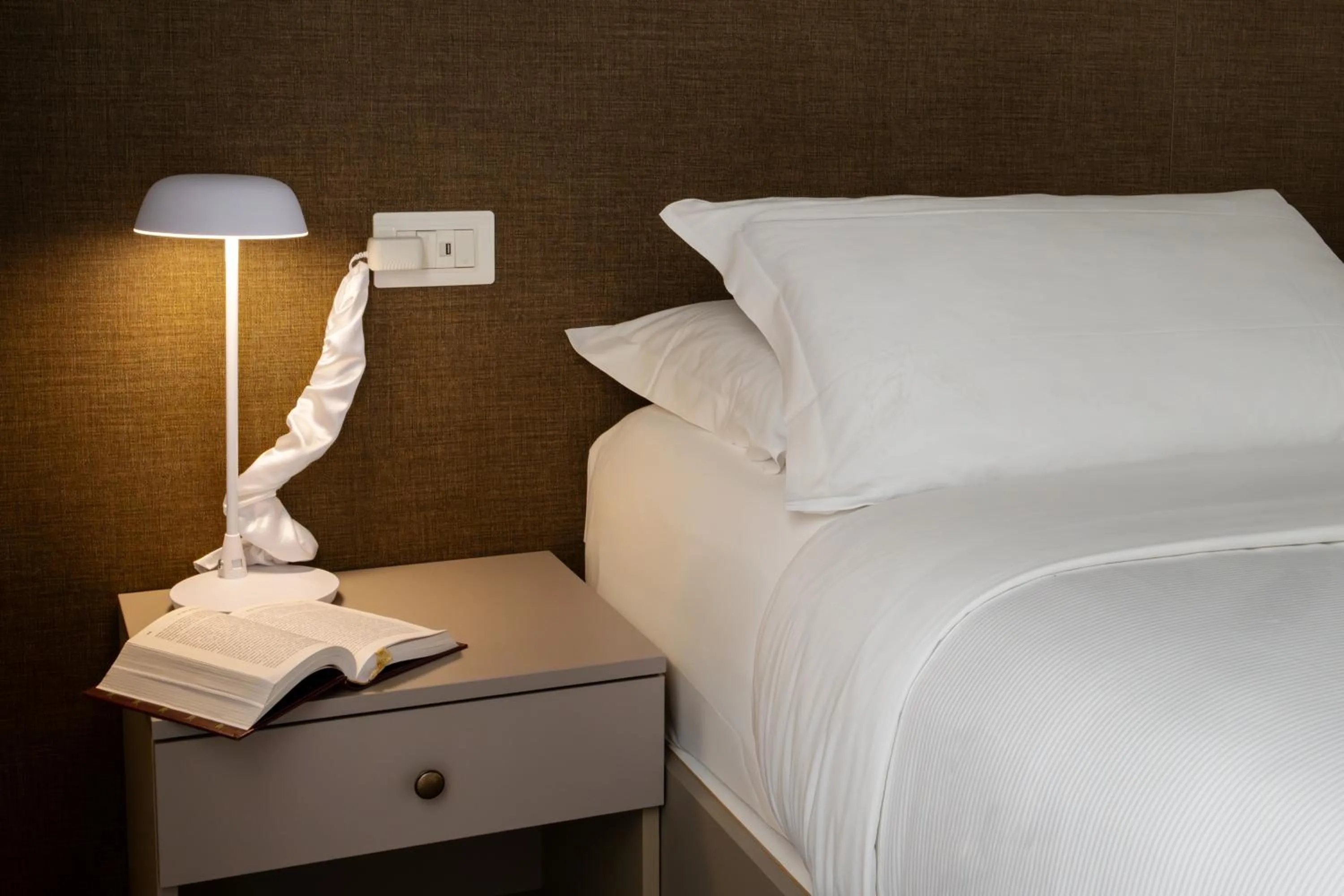 Bed in Riflessi Acireale Palace Suites