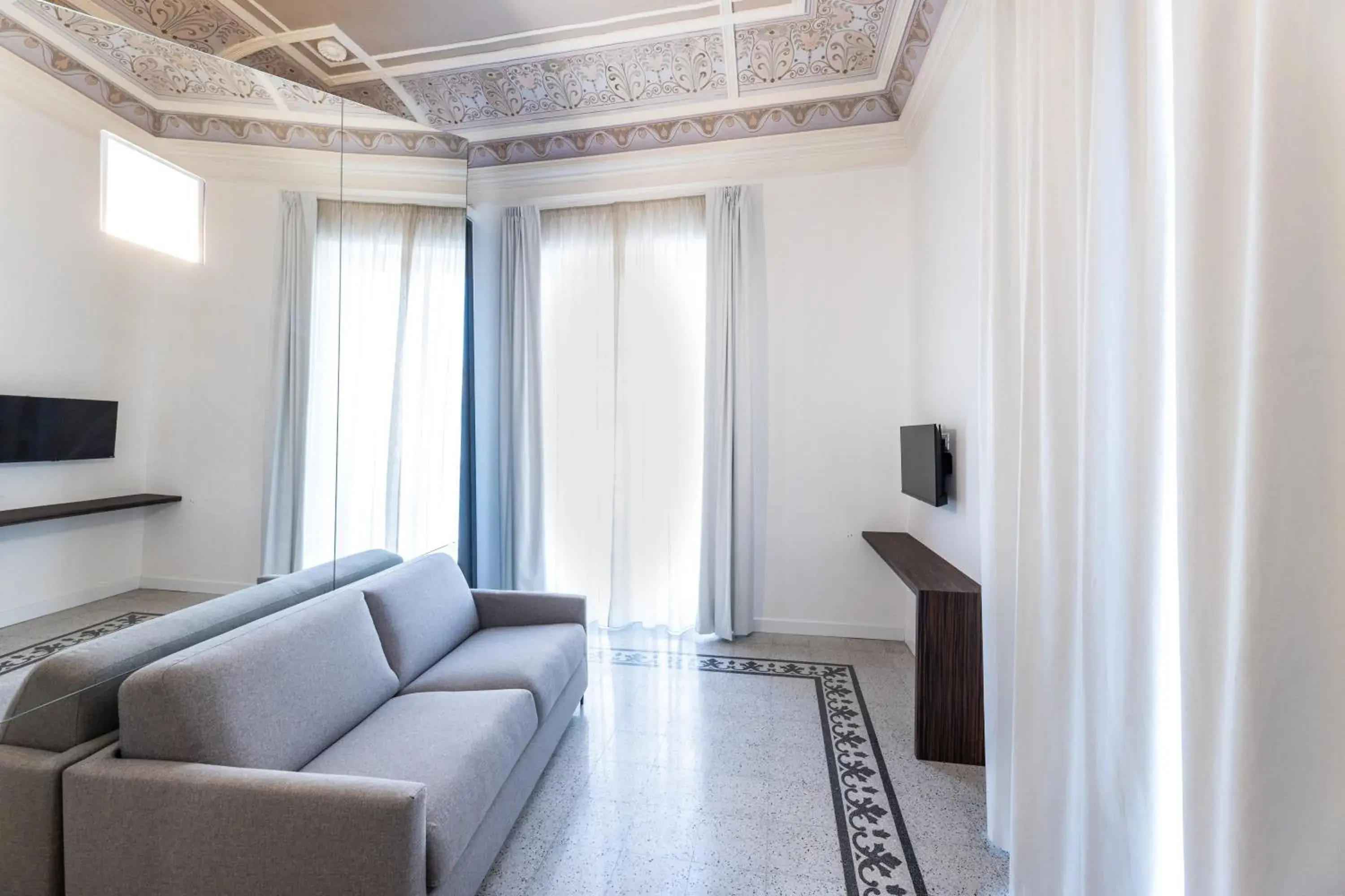 Superior King Suite in Riflessi Acireale Palace Suites Superior King Suite in Riflessi Acireale Palace Suites