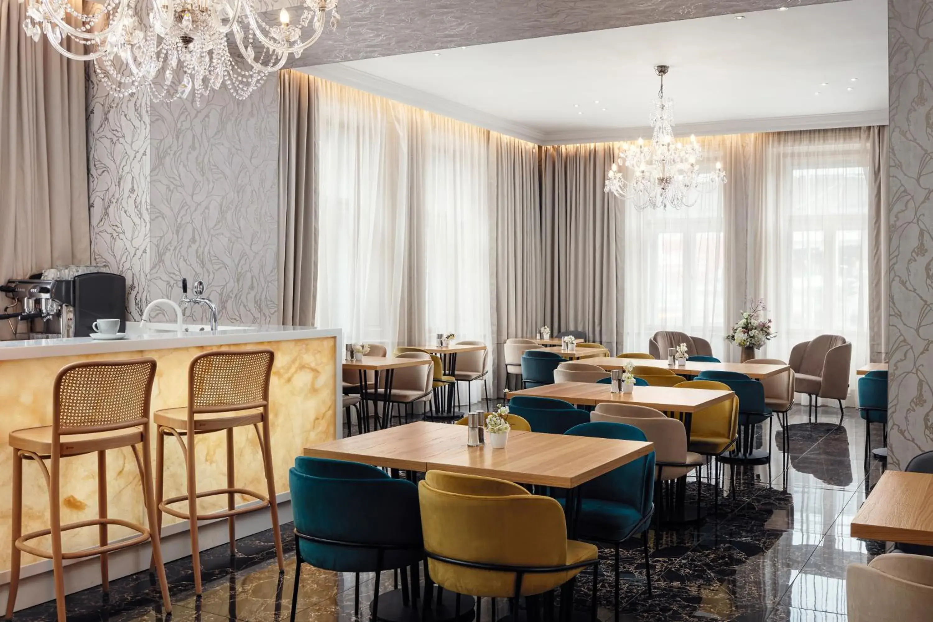 Restaurant/places to eat in Kosher Hotel King David Prague Restaurant/places to eat in Kosher Hotel King David Prague