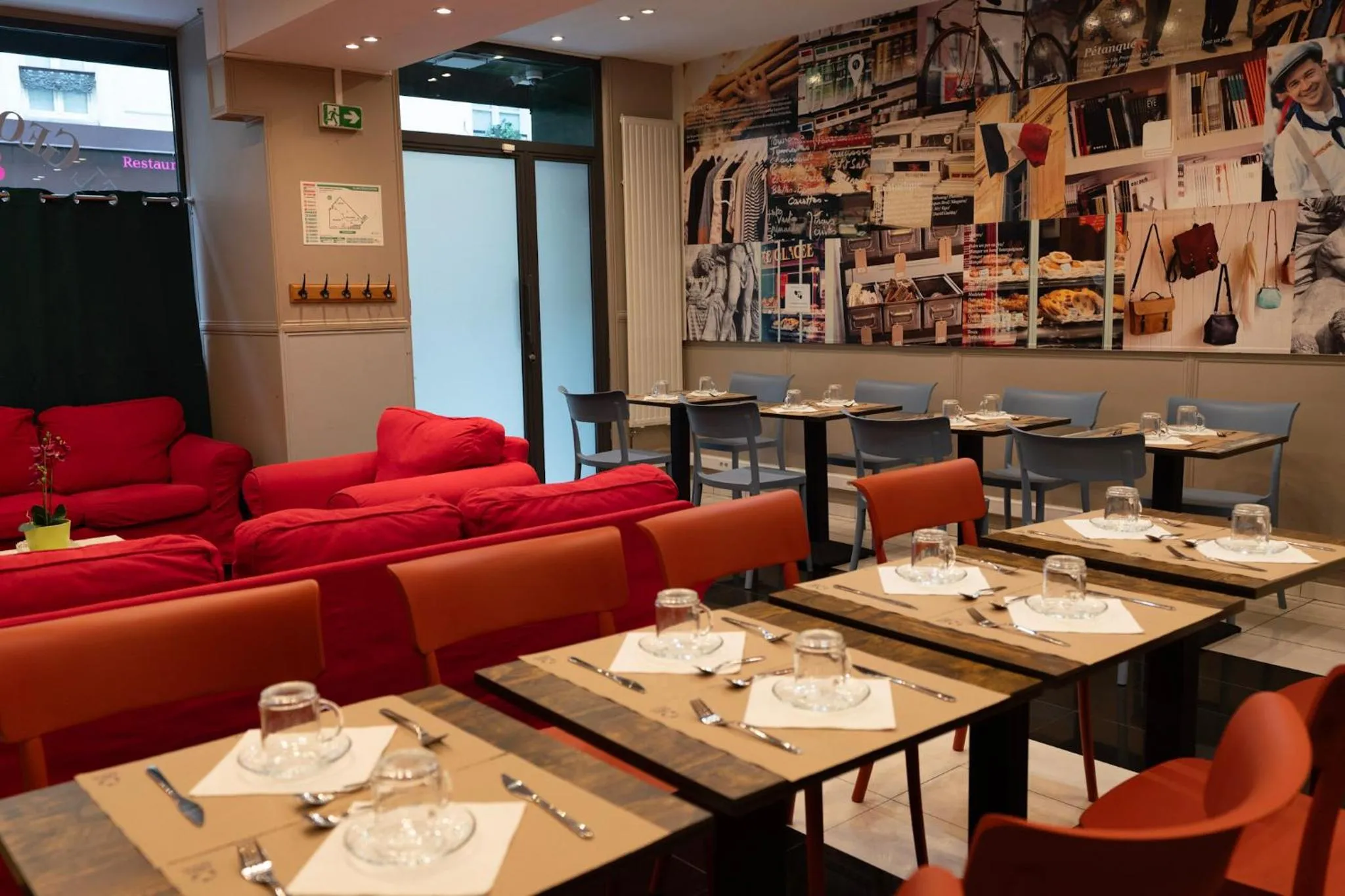 Living room in Hotel Geoffroy Marie Opéra