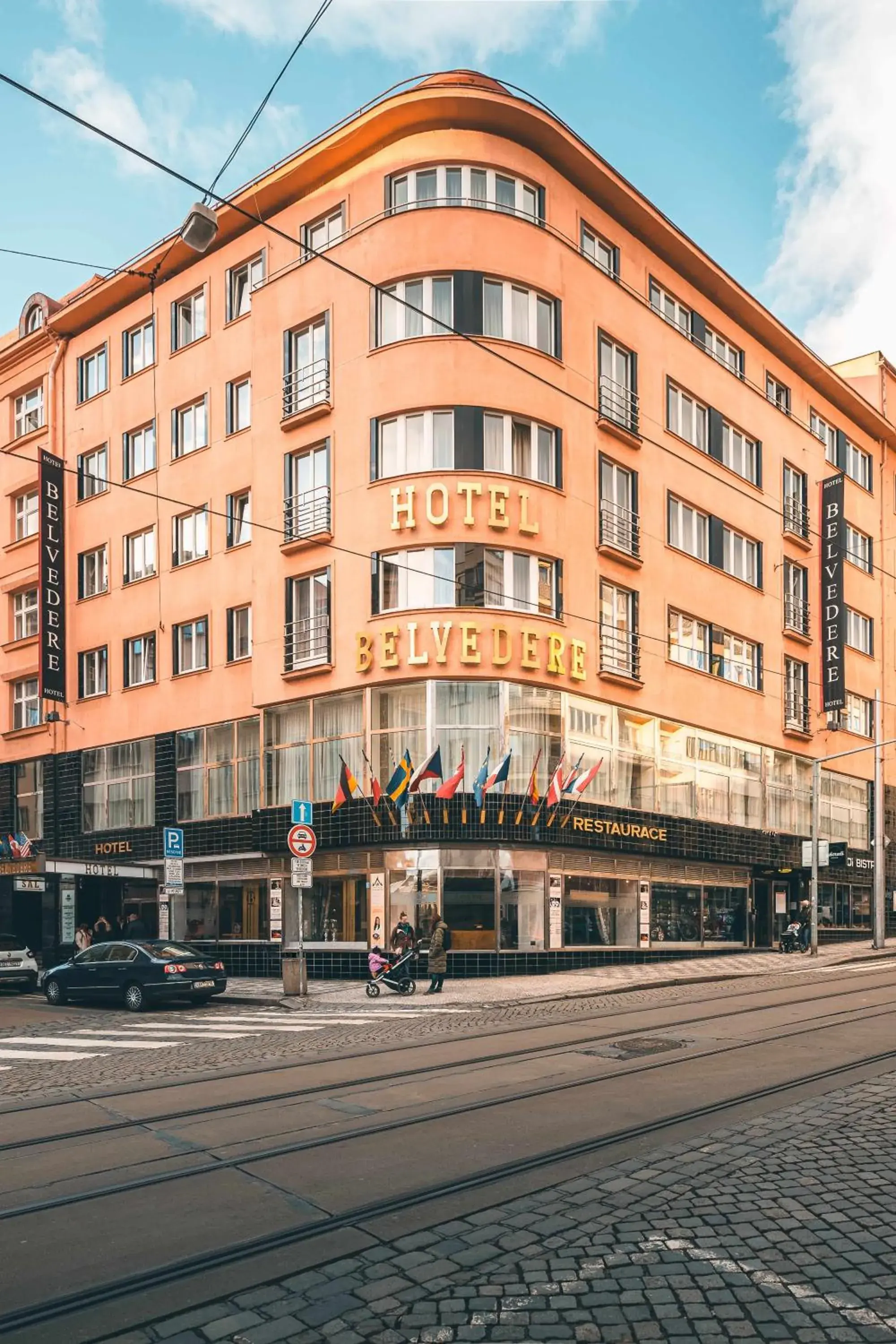 Property building in Belvedere Property building in Belvedere