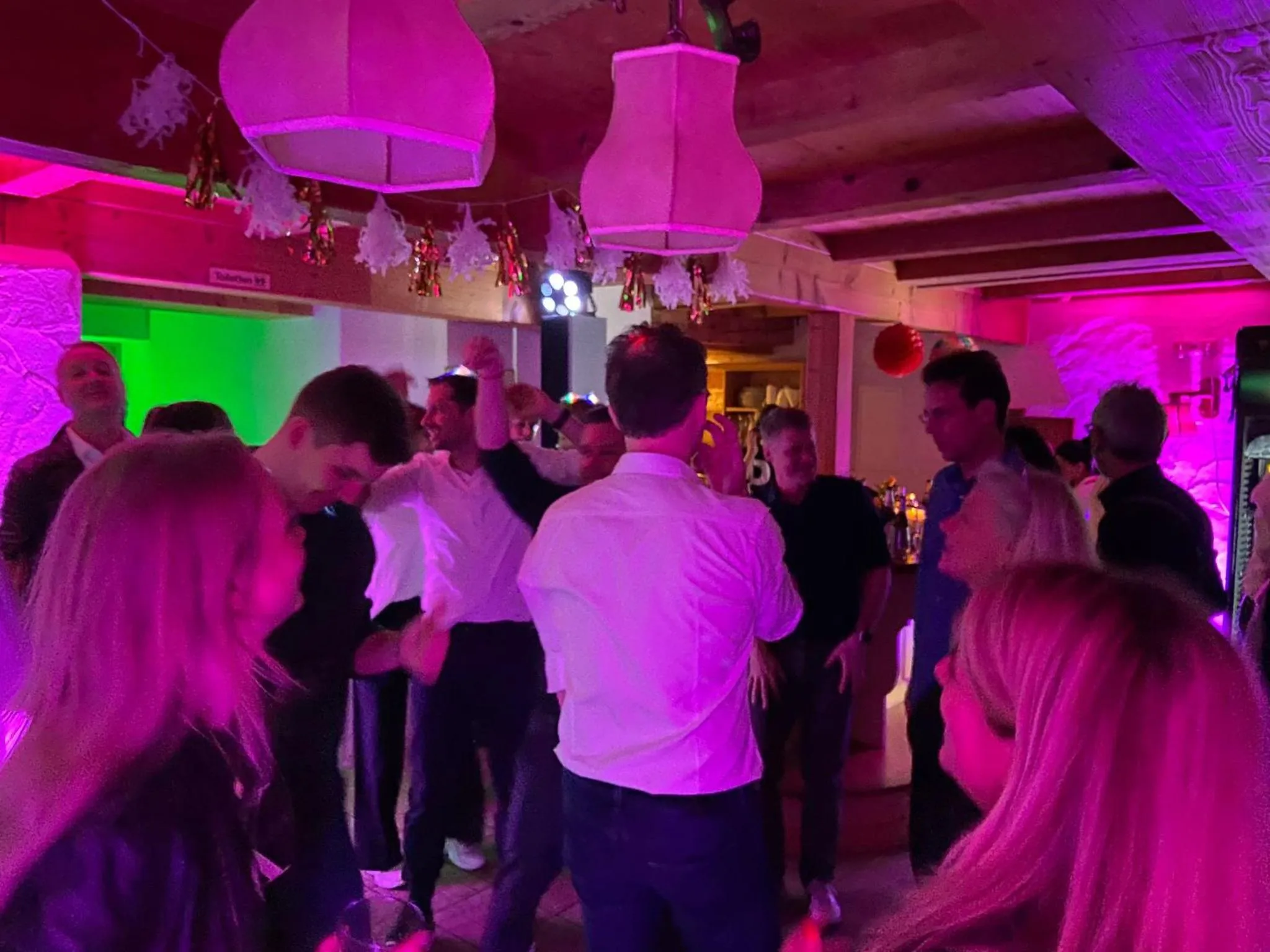 group of guests in Sporthostel Rössle