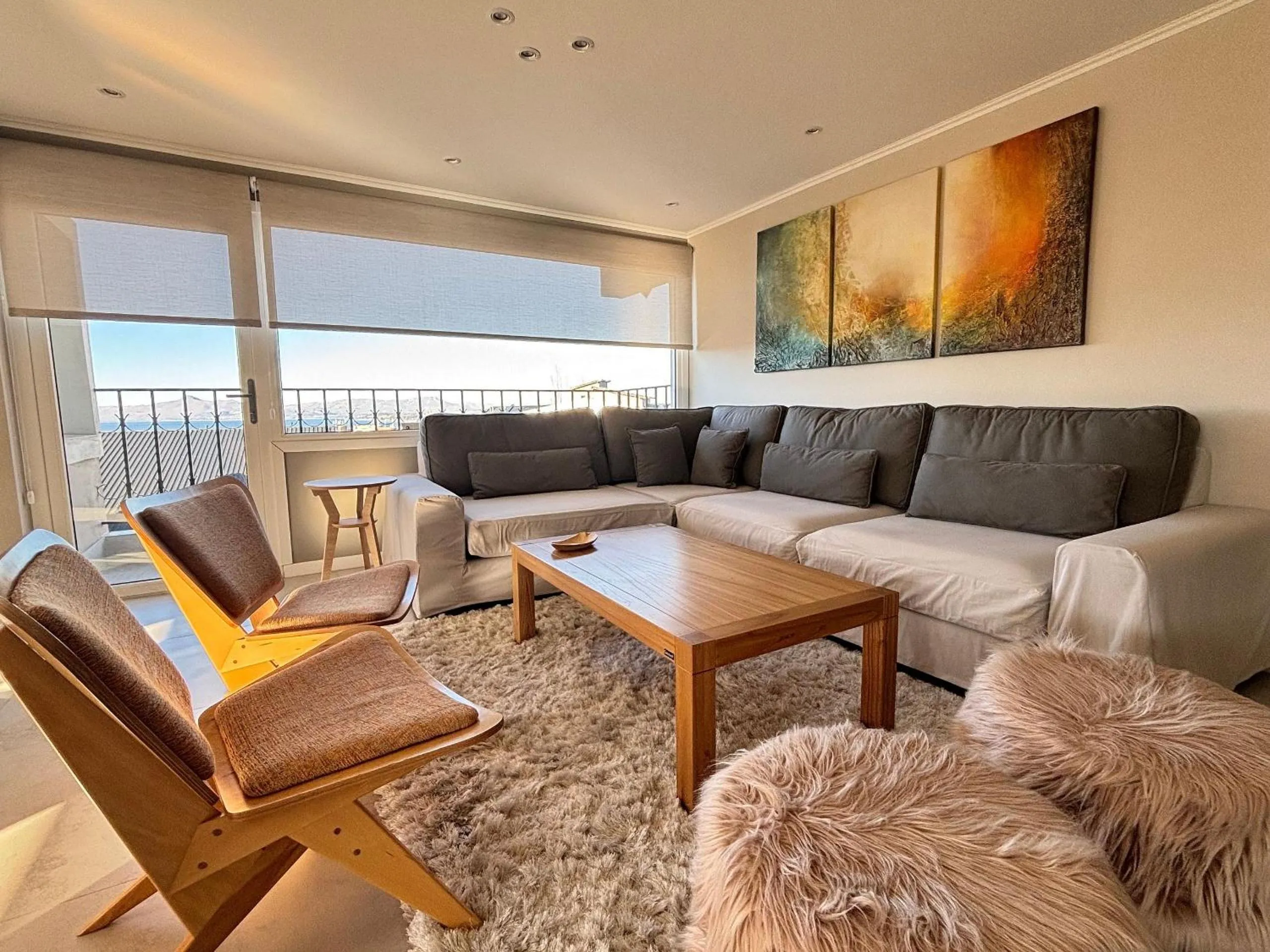 Seating area in Departamento completo en San Carlos de Bariloche, Argentina