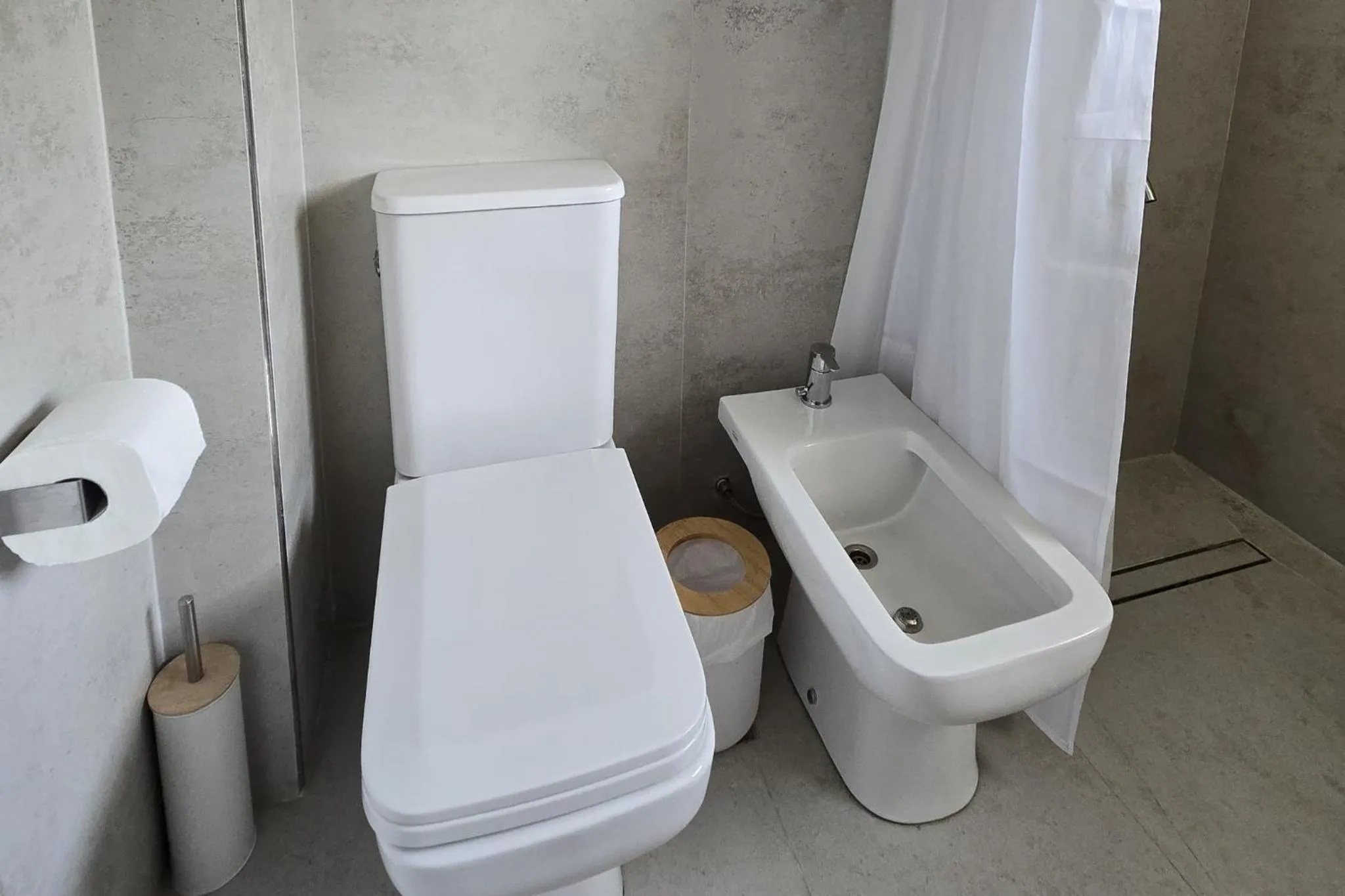 Toilet in Departamento completo en San Carlos de Bariloche, Argentina