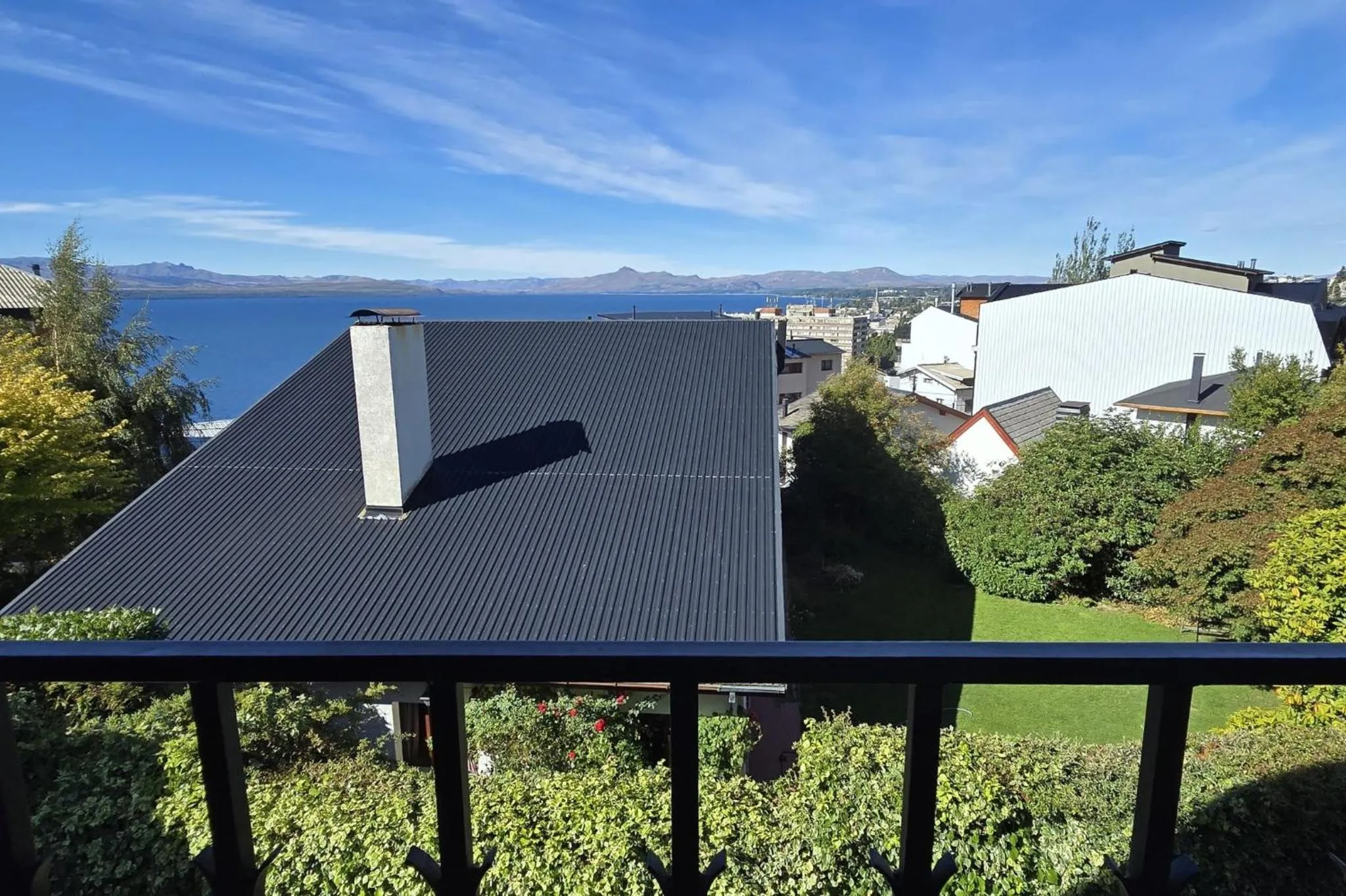 Lake view in Departamento completo en San Carlos de Bariloche, Argentina
