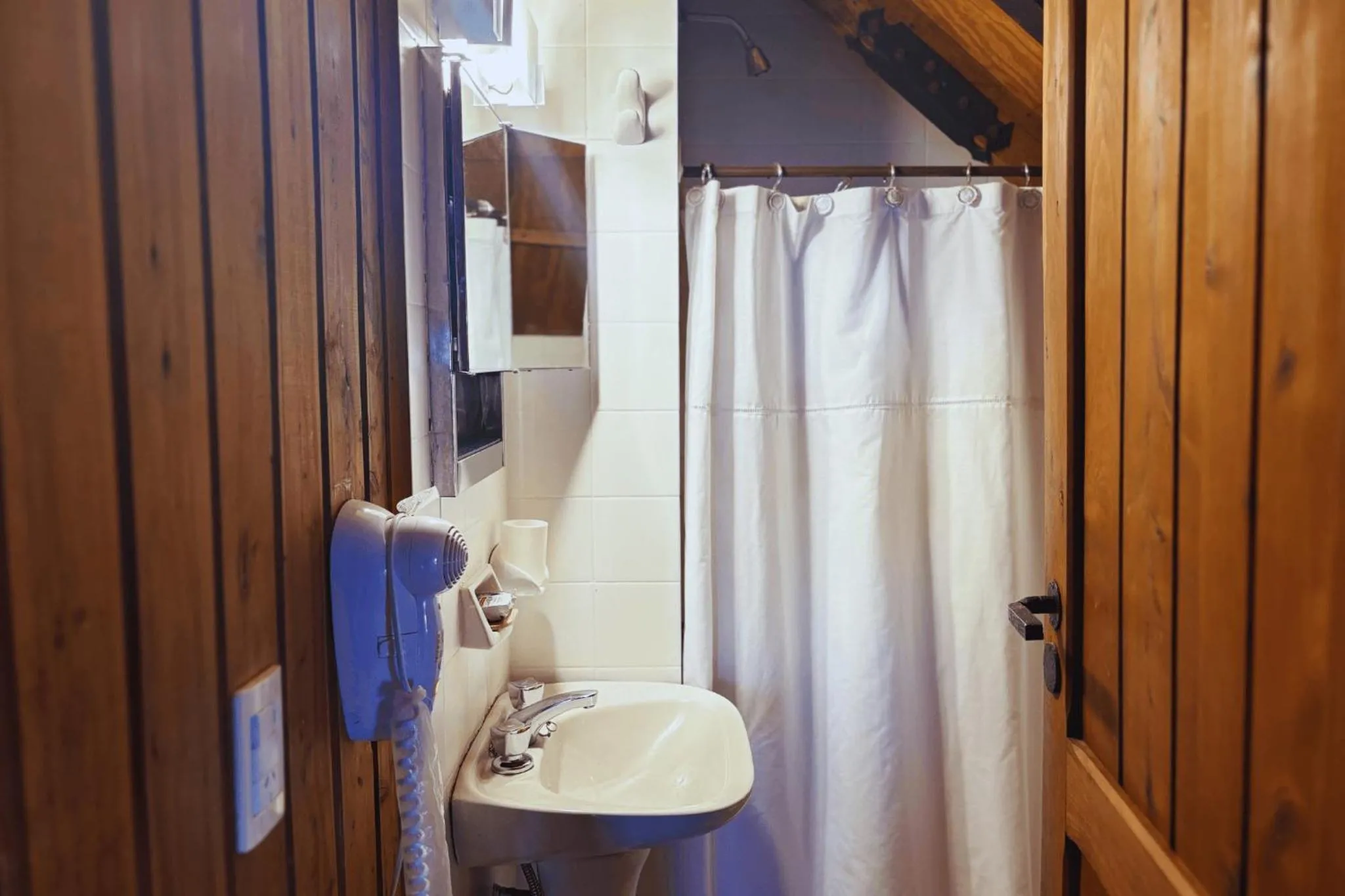 Toilet in Departamento completo en San Carlos de Bariloche, Argentina