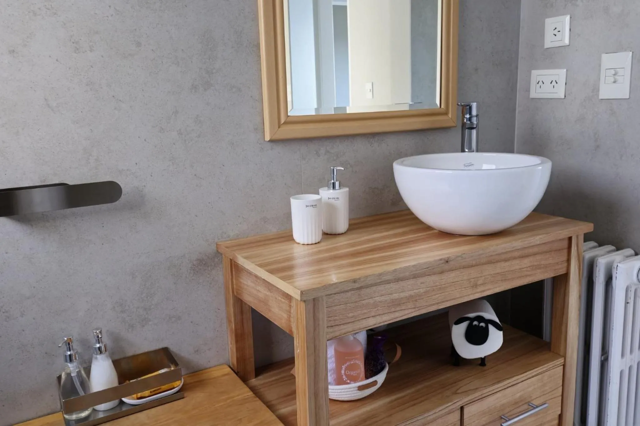 Toilet in Departamento completo en San Carlos de Bariloche, Argentina