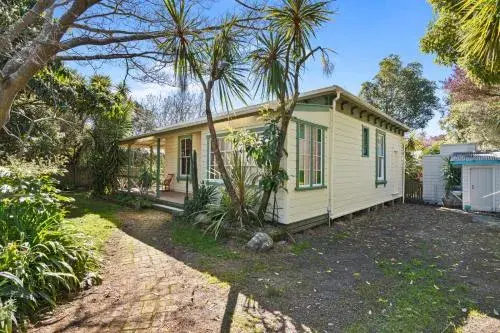 Aranui palms - Mapua Holiday Home Aranui palms - Mapua Holiday Home