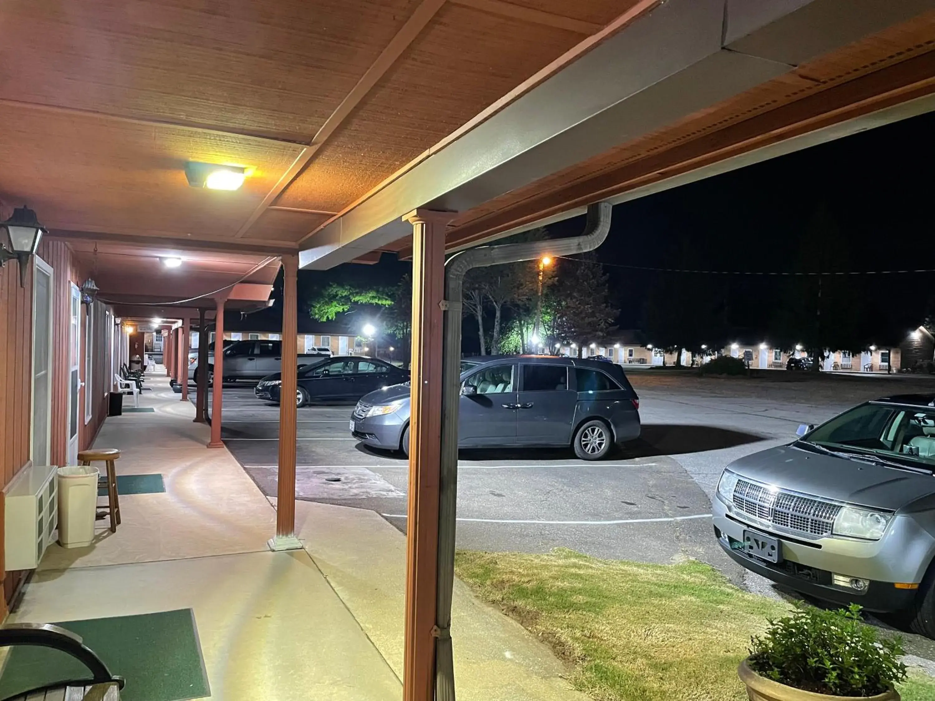 Street view in PINE VALLEY MOTEL Street view in PINE VALLEY MOTEL