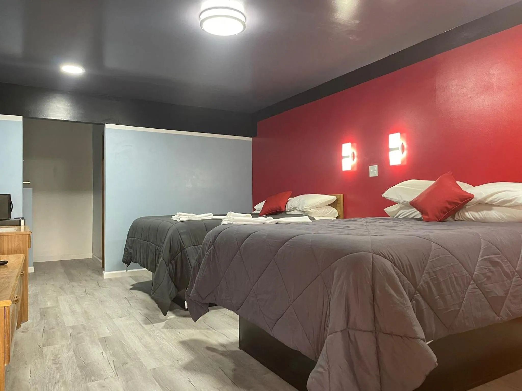 Bed in PINE VALLEY MOTEL