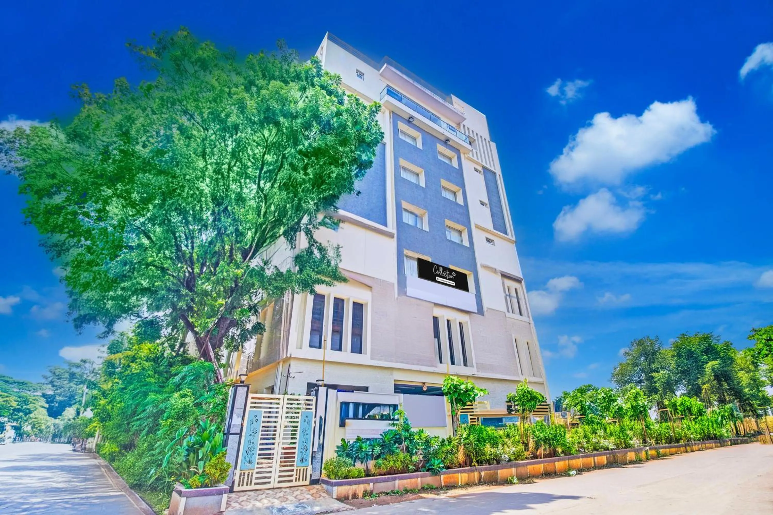 Facade/entrance in Super Collection O Grand Governorpet