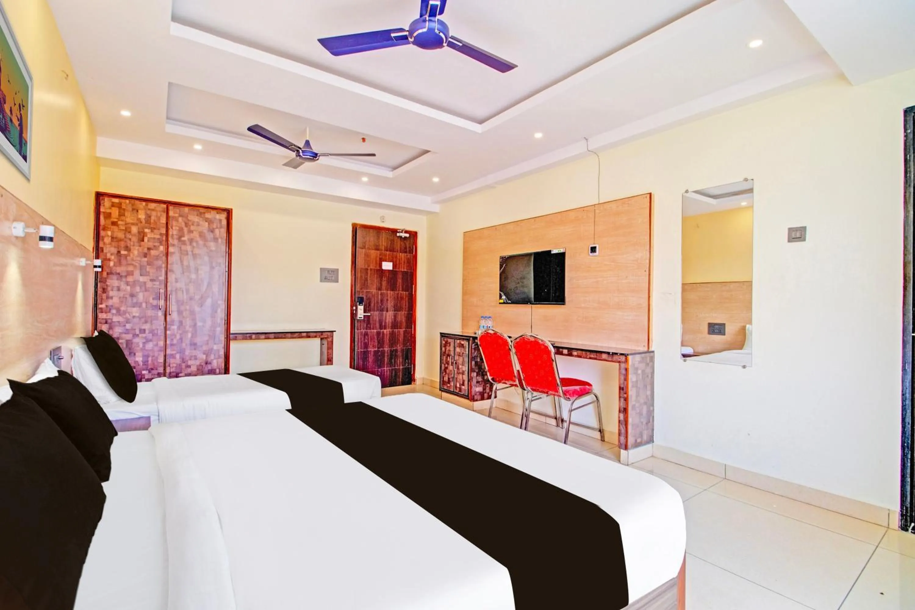 Bedroom, Bed in Super Collection O Grand Governorpet