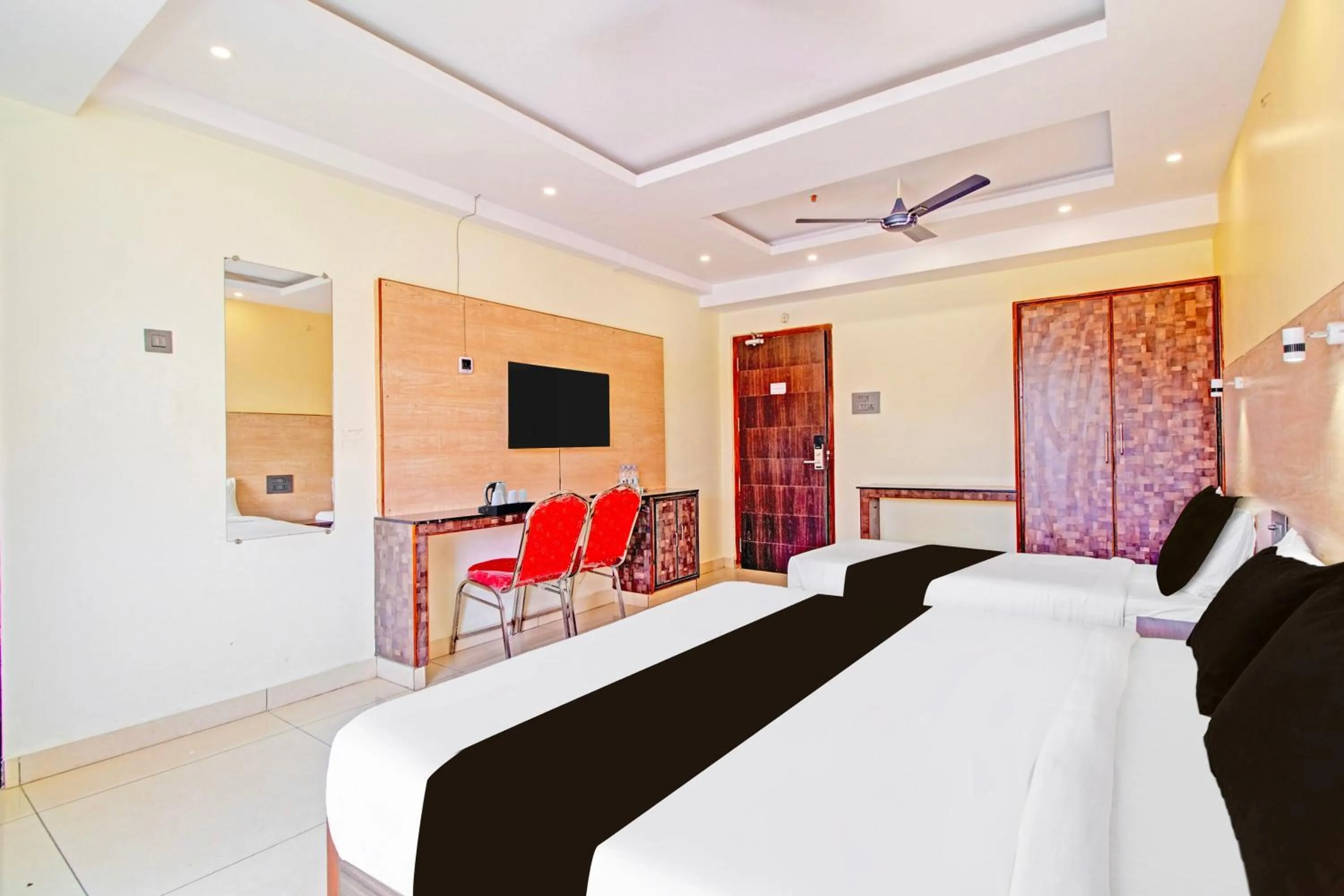 Bedroom, Bed in Super Collection O Grand Governorpet