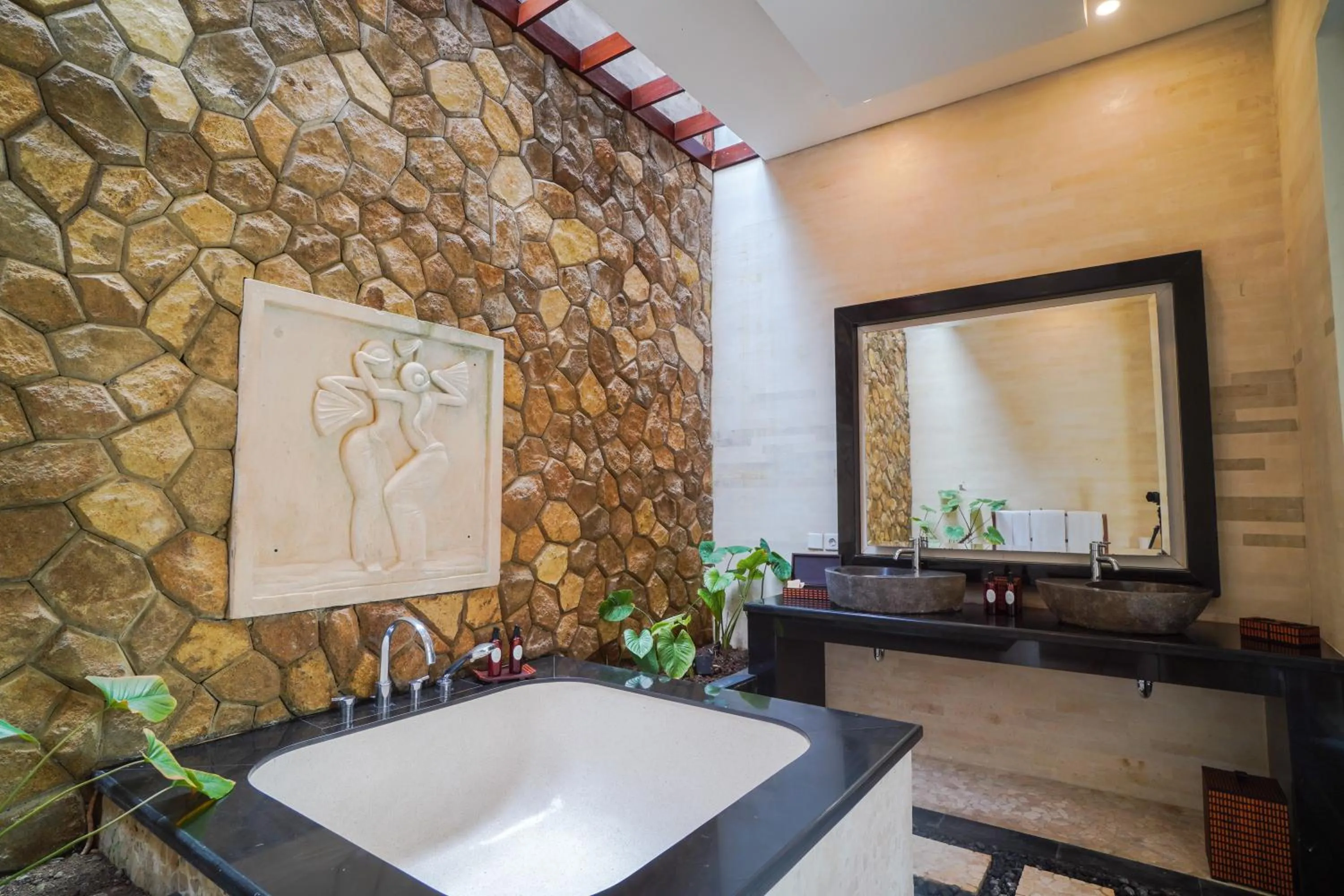 Bathroom in Giri Bhagawan Villas & Spa