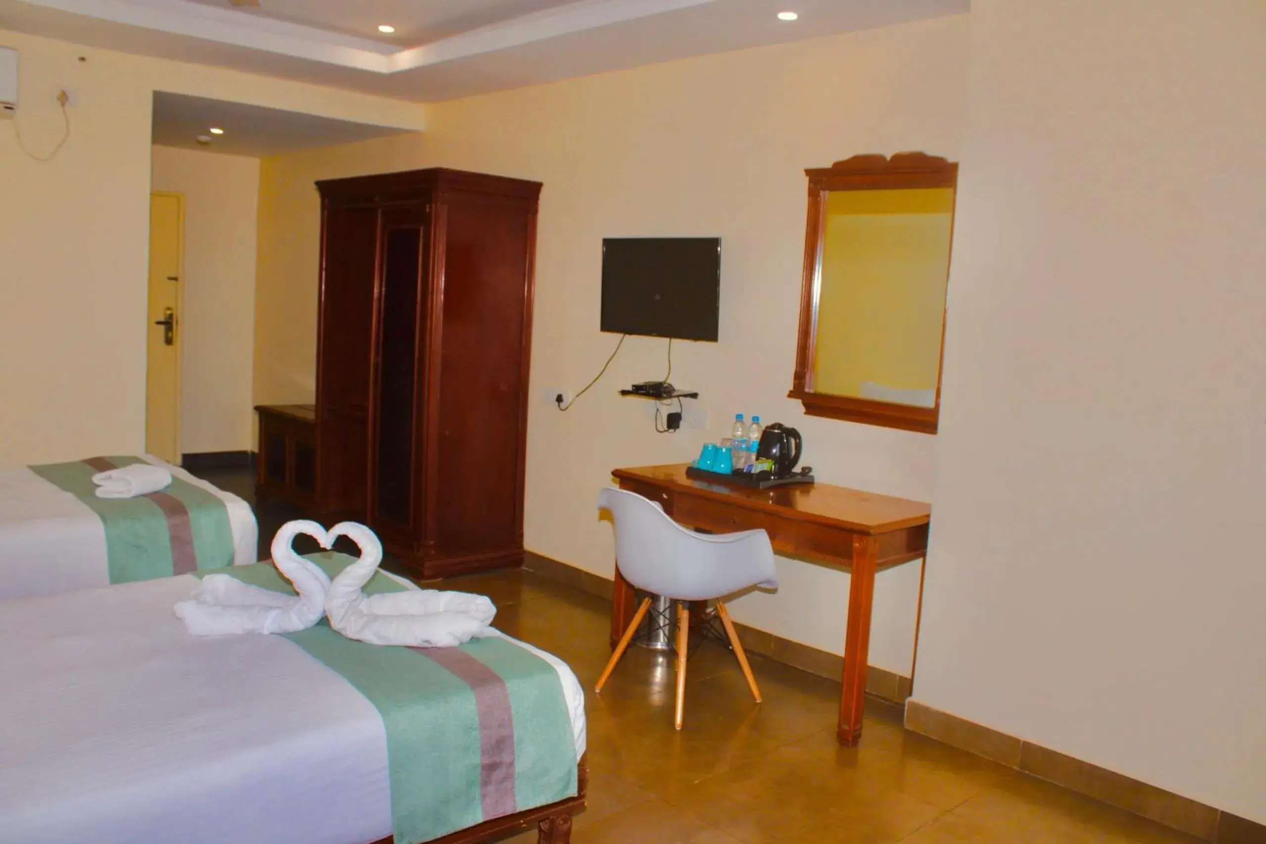 Bed in THE CENT HOTEL Bed in THE CENT HOTEL