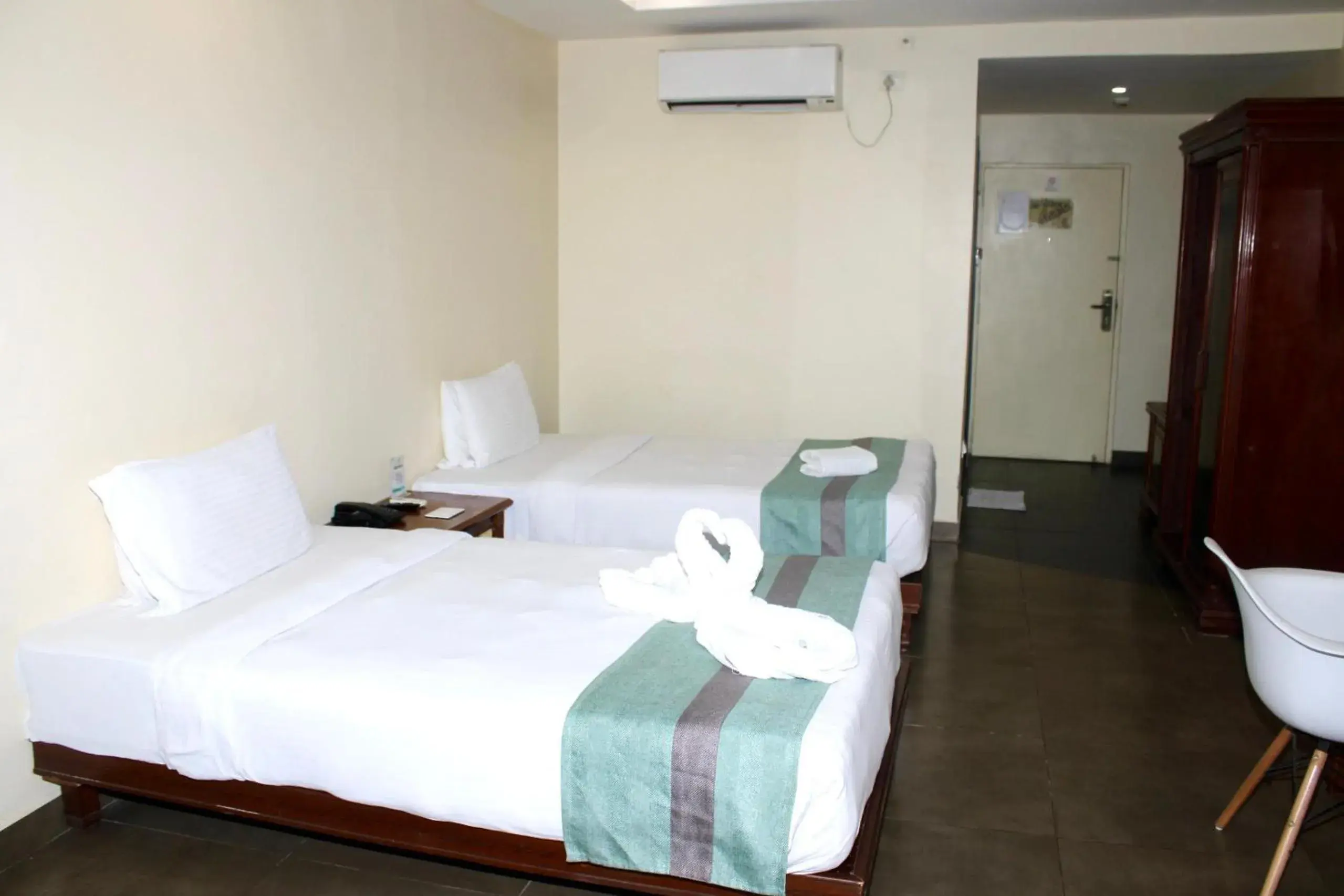 Bed in THE CENT HOTEL Bed in THE CENT HOTEL