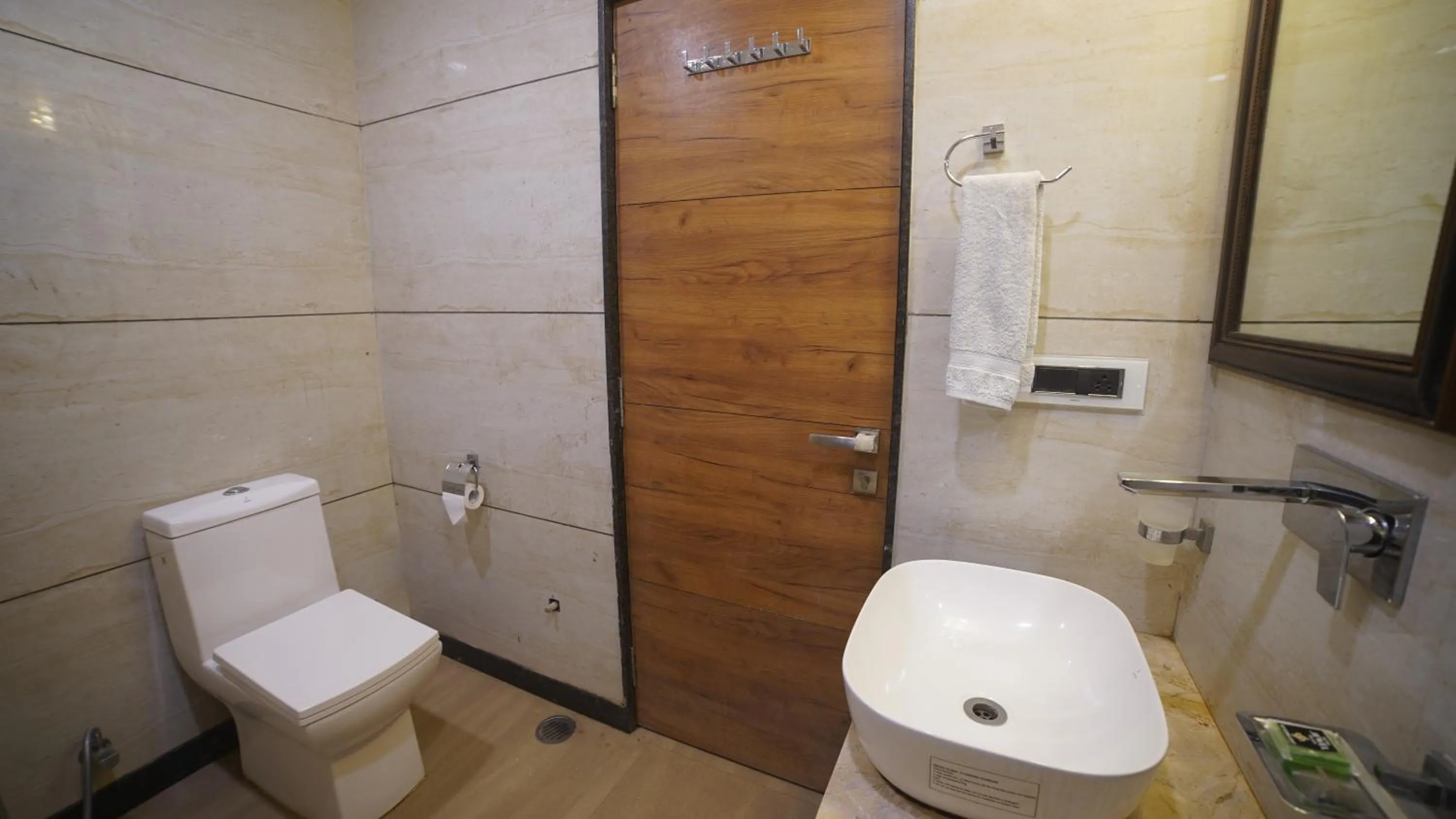 Bathroom in Jewel Palace, Bhopal