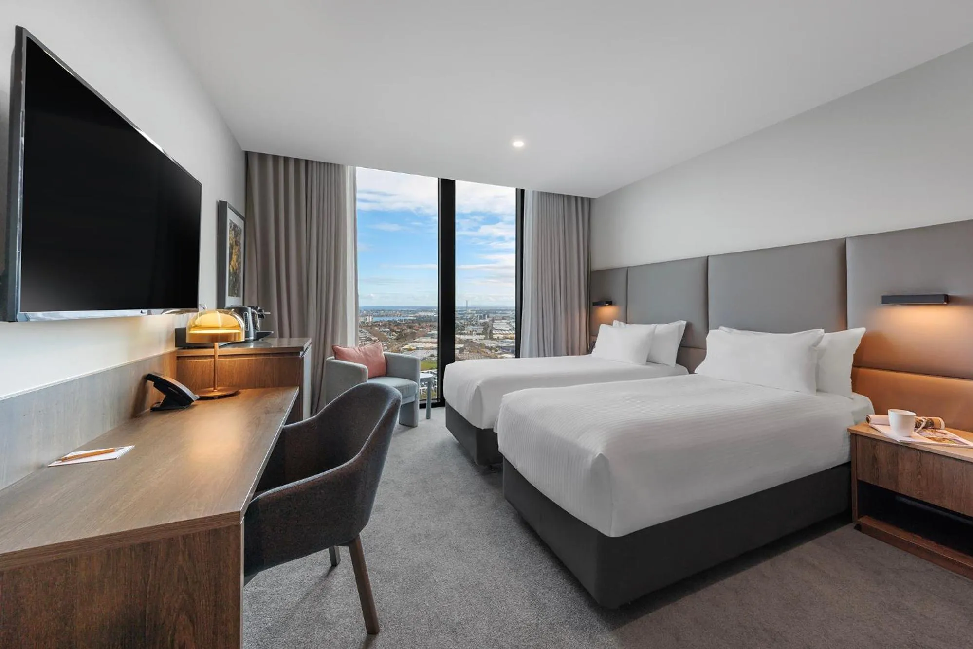 Bed in Oakwood Premier Melbourne