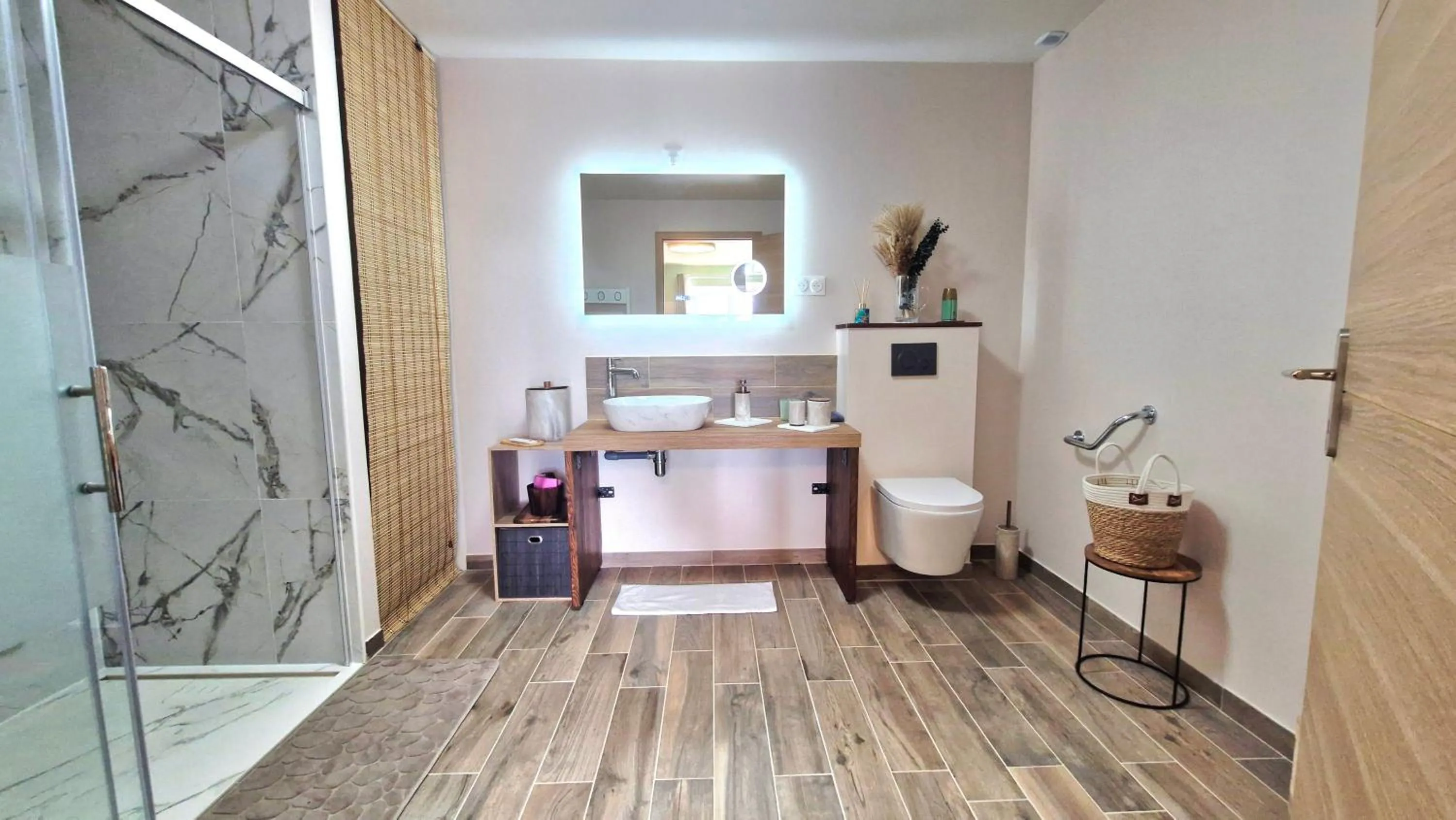 Bathroom in La Lisière du Morvan